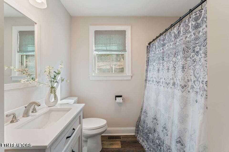 Bathroom 2 - 314 W Young High Pike, Knoxville, TN 37920