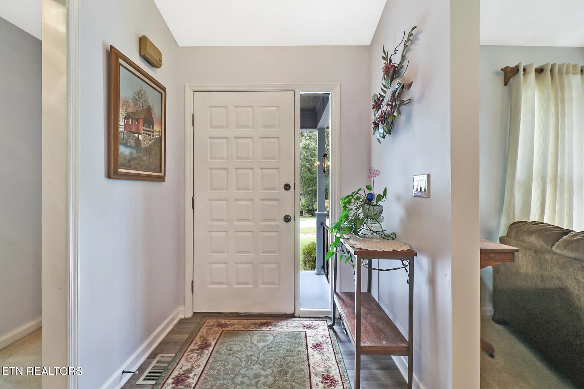 Foyer - 163 & 159 Lakeside Drive, Crossville, TN 38558