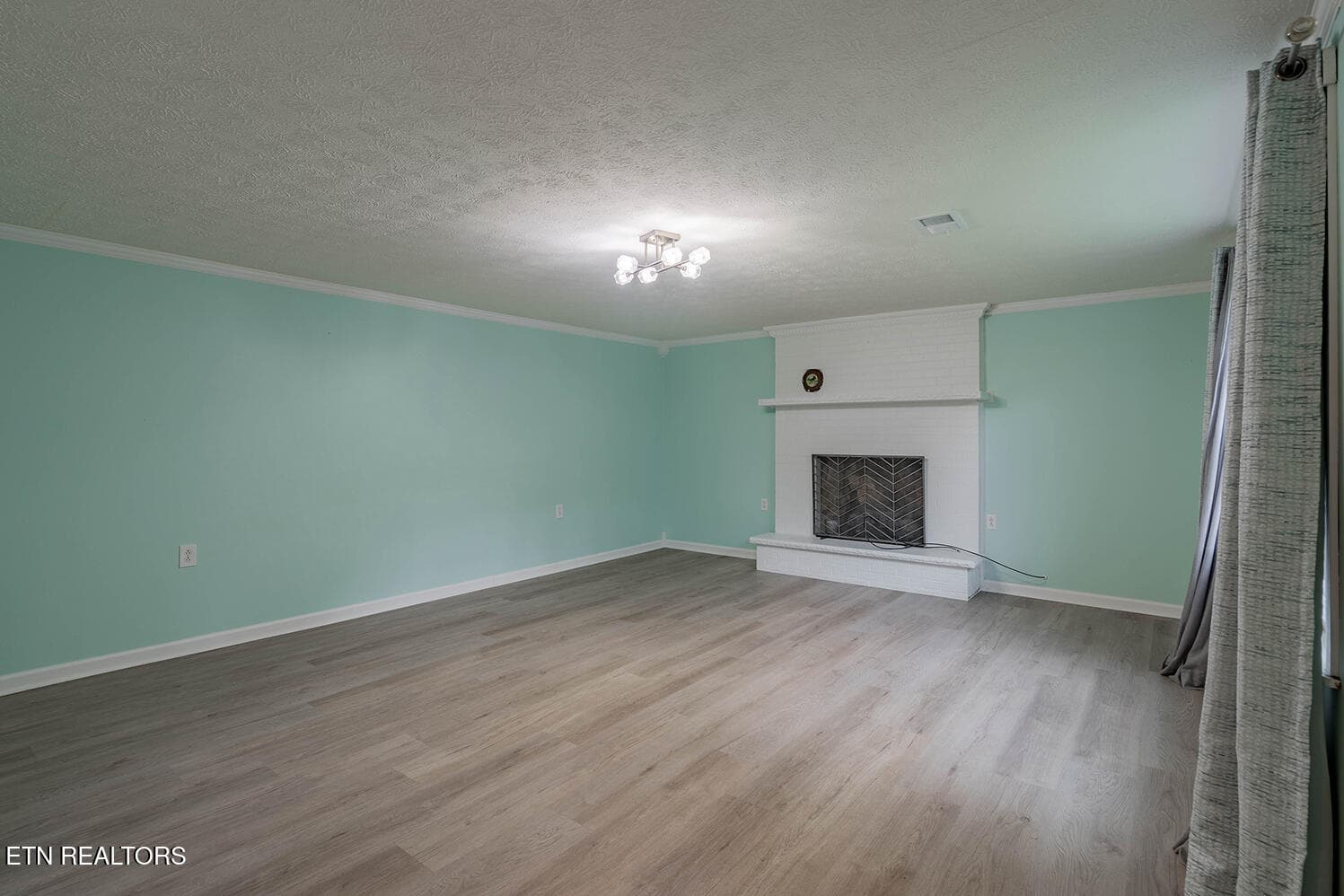 A7303625-HDR - 375 Snow Hill Rd, Oakdale, TN 37829