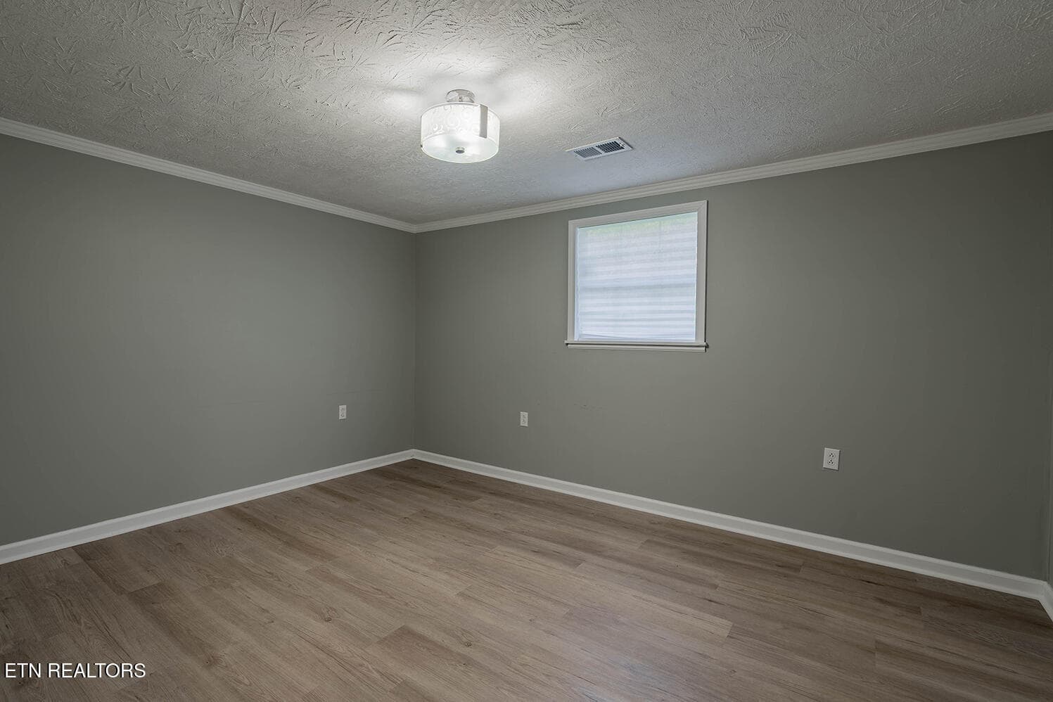 A7303667-HDR - 375 Snow Hill Rd, Oakdale, TN 37829