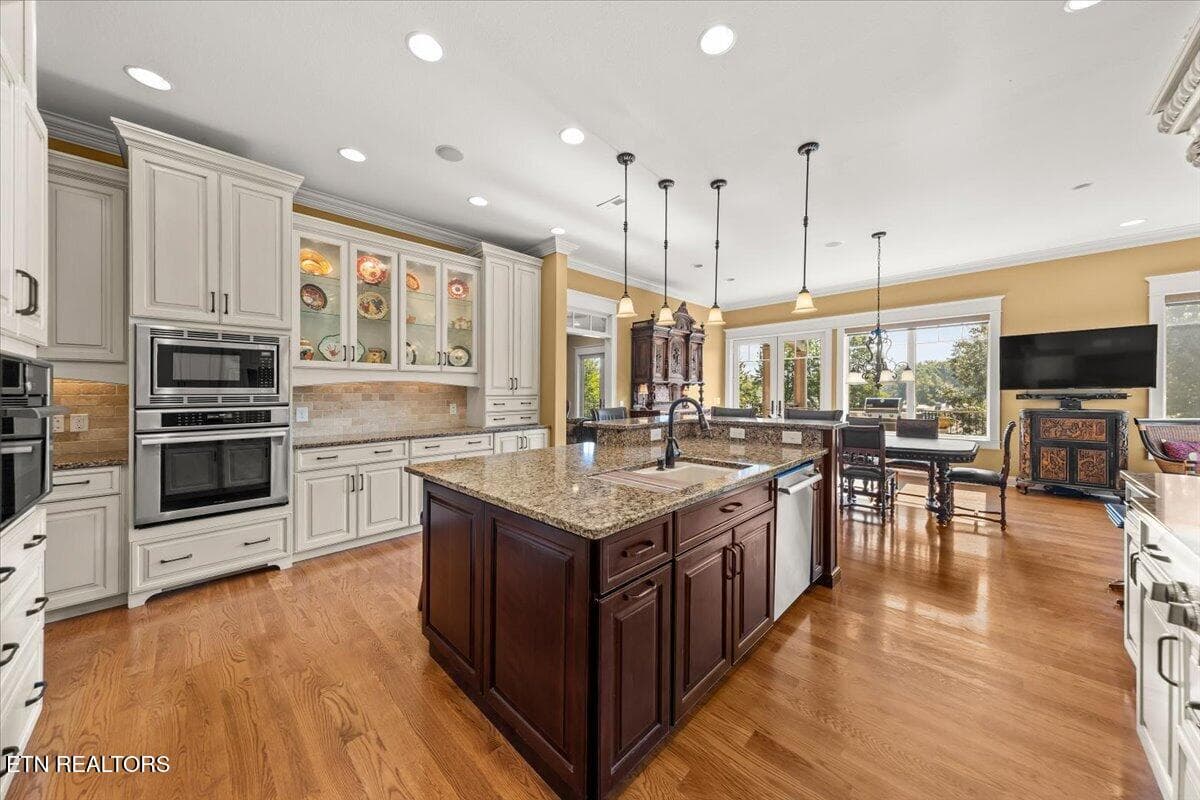Large Island - 436 Waterfront Way, Spring City, TN 37381