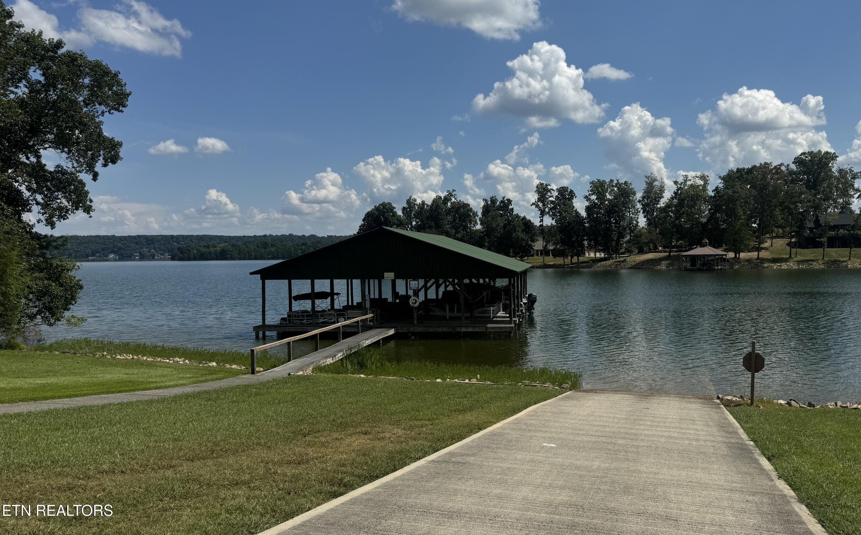 Boat Ramp Dock Kiley Niles Engel & Volke - 436 Waterfront Way, Spring City, TN 37381
