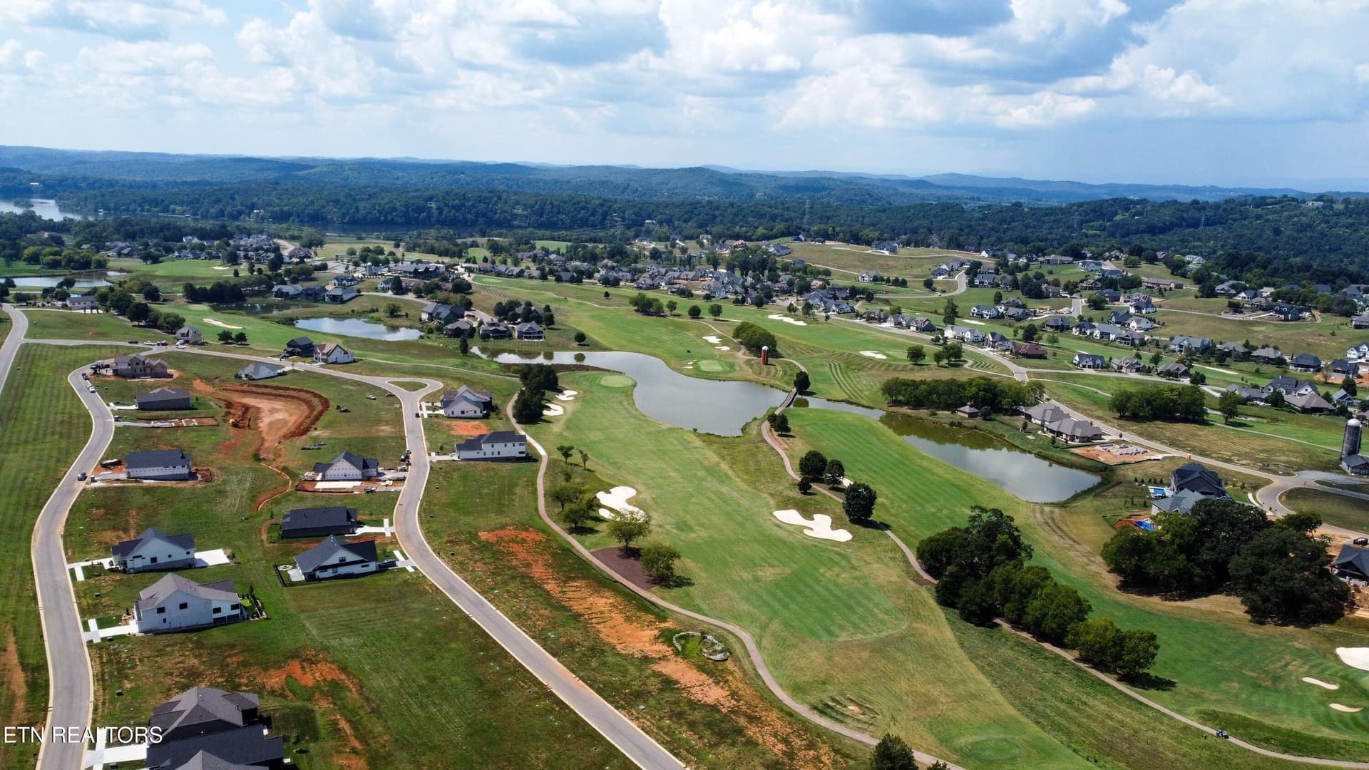 Black Bear Circle 783, 805, 827, Loudon, TN 37774