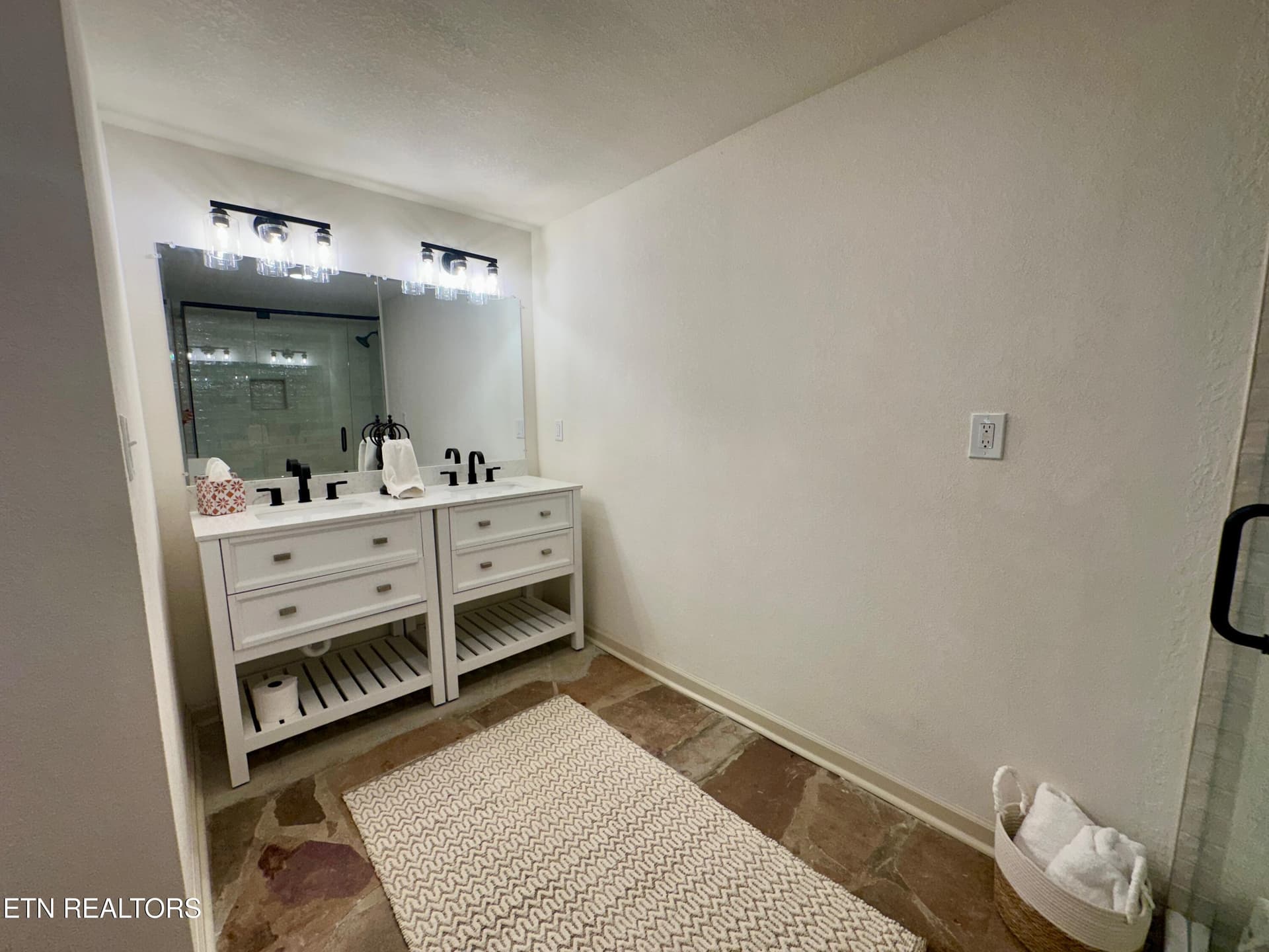 FullSizeRender - 10275 Beals Chapel Rd, Lenoir City, TN 37772