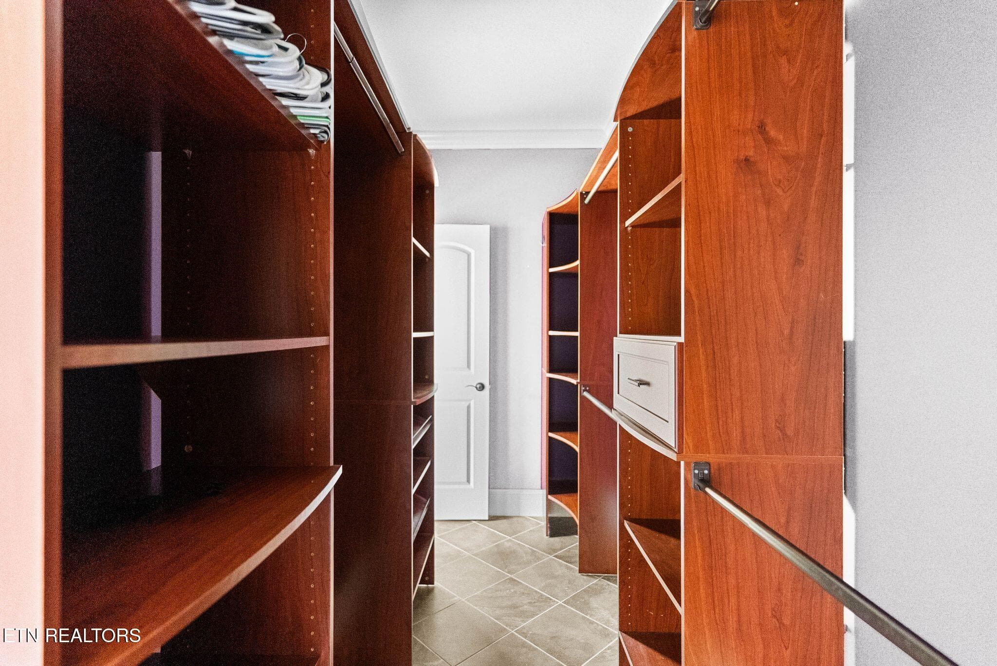closet - 733 Simpson Rd, Whitesburg, TN 37891