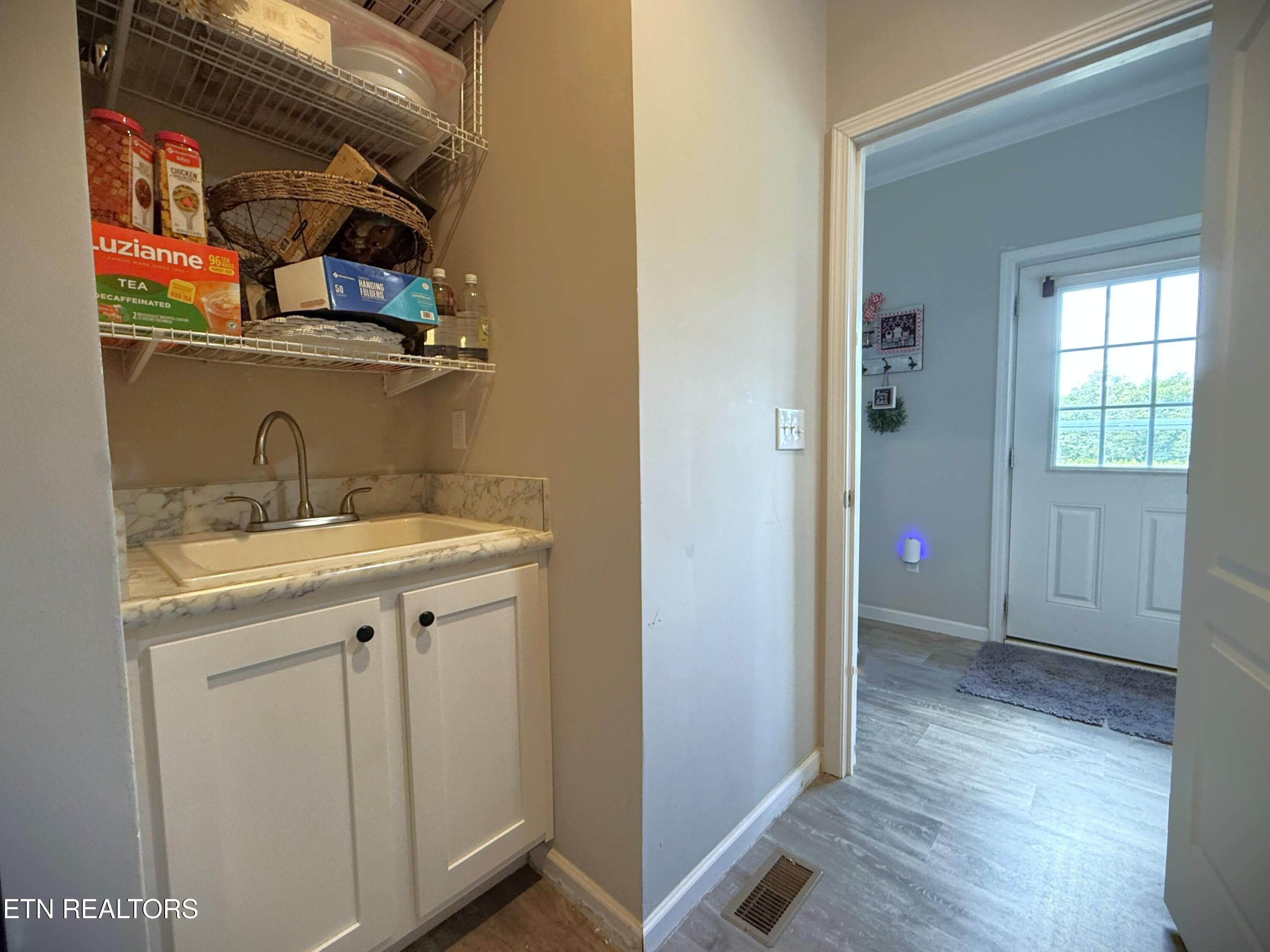lrback door - 760 Dogwalk Rd, Monroe, TN 38573, Monroe