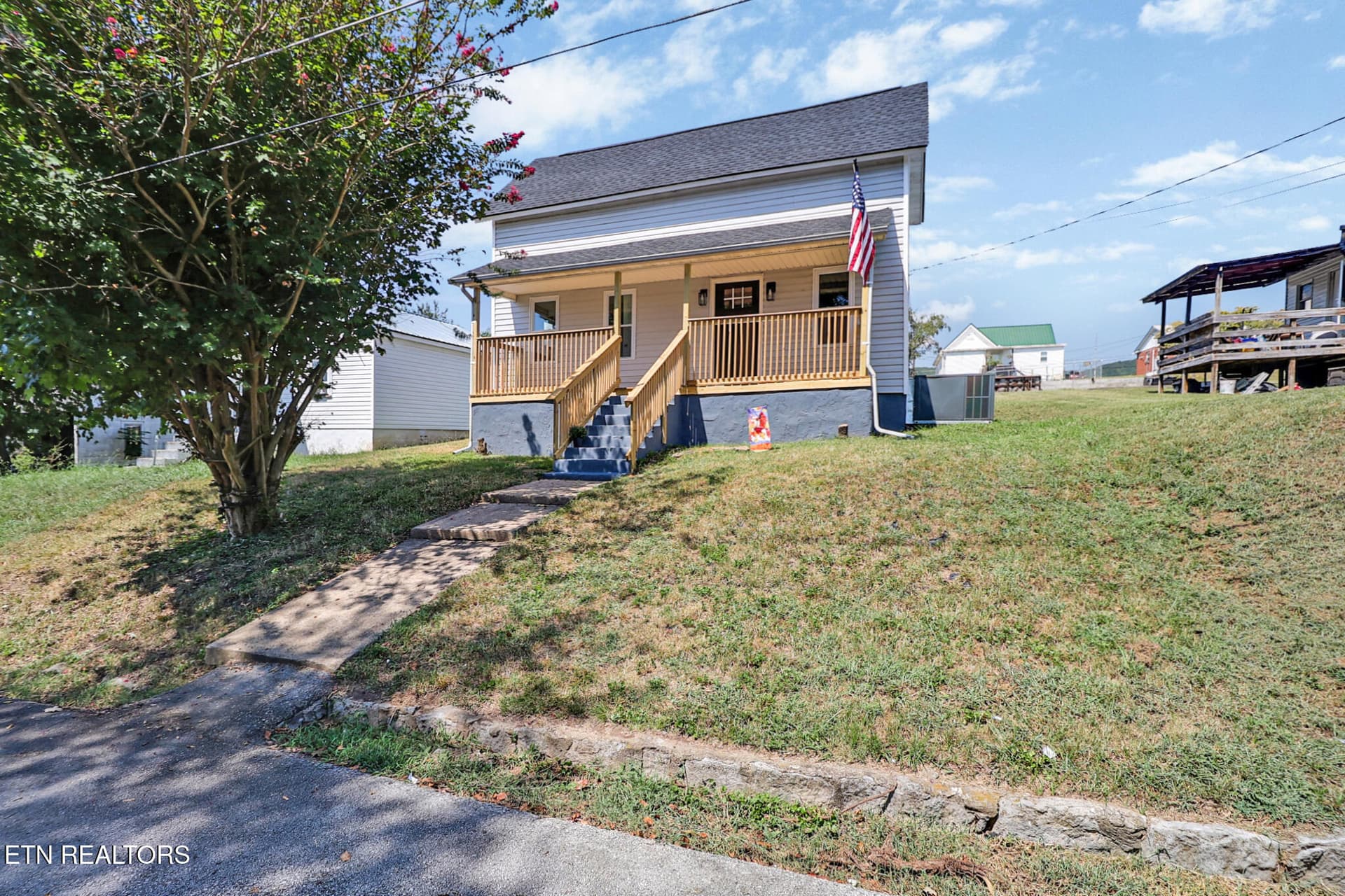 213 Birch St., Harriman, TN 37748