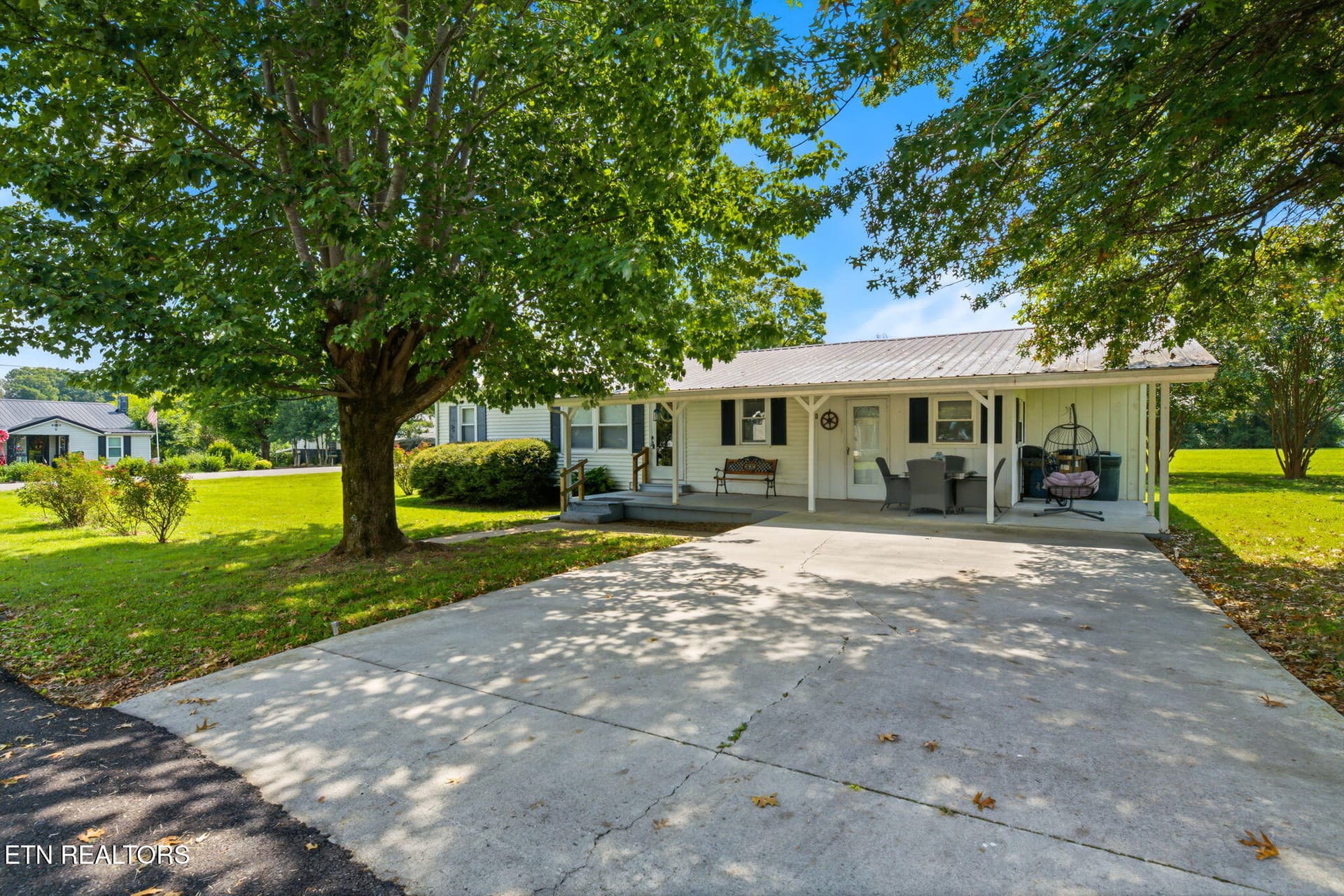 34 McKinney St, Englewood, TN 37329