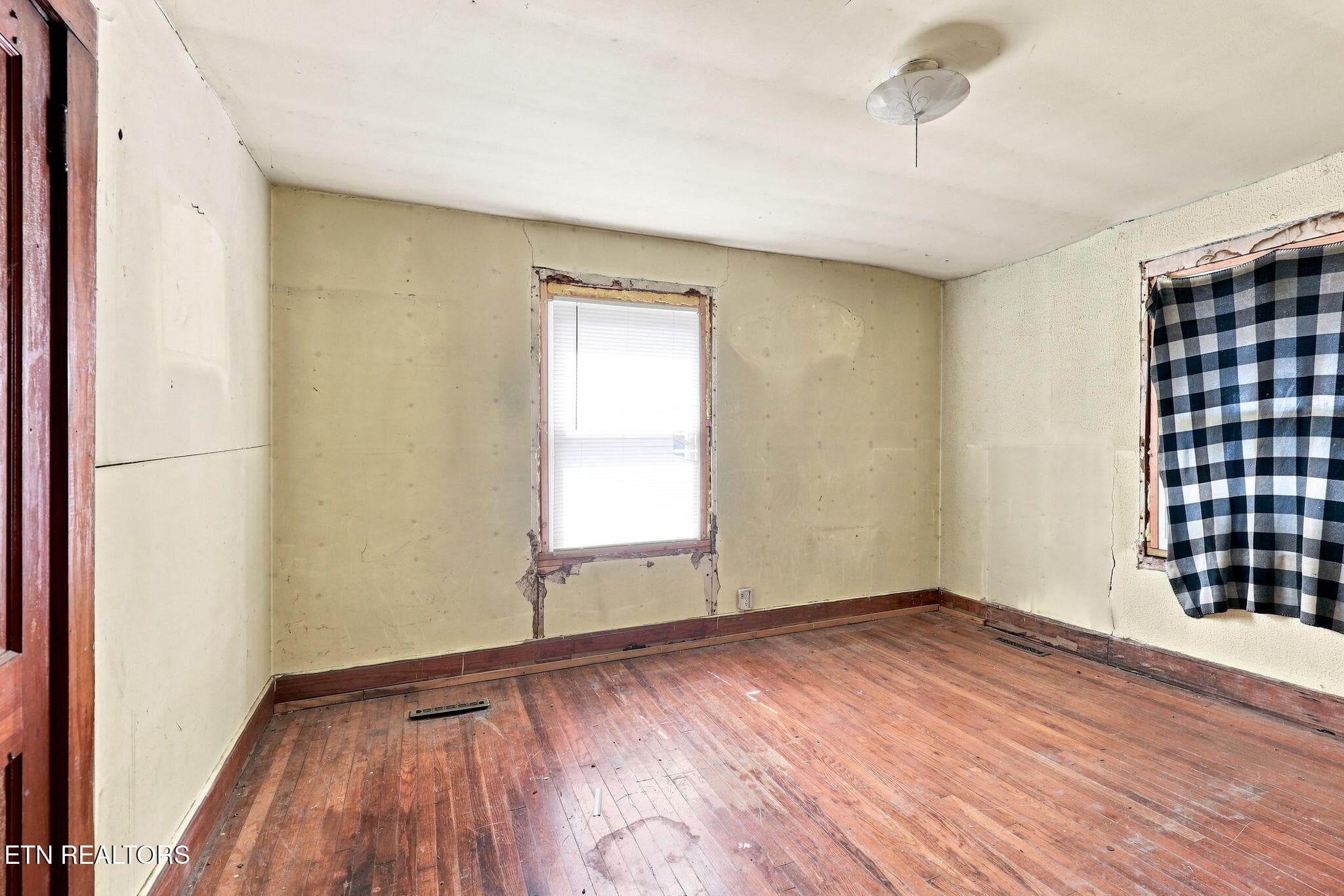 27-web-or-mls-DZ3A0895 - 6420 Sevierville Pike, Knoxville, TN 37920