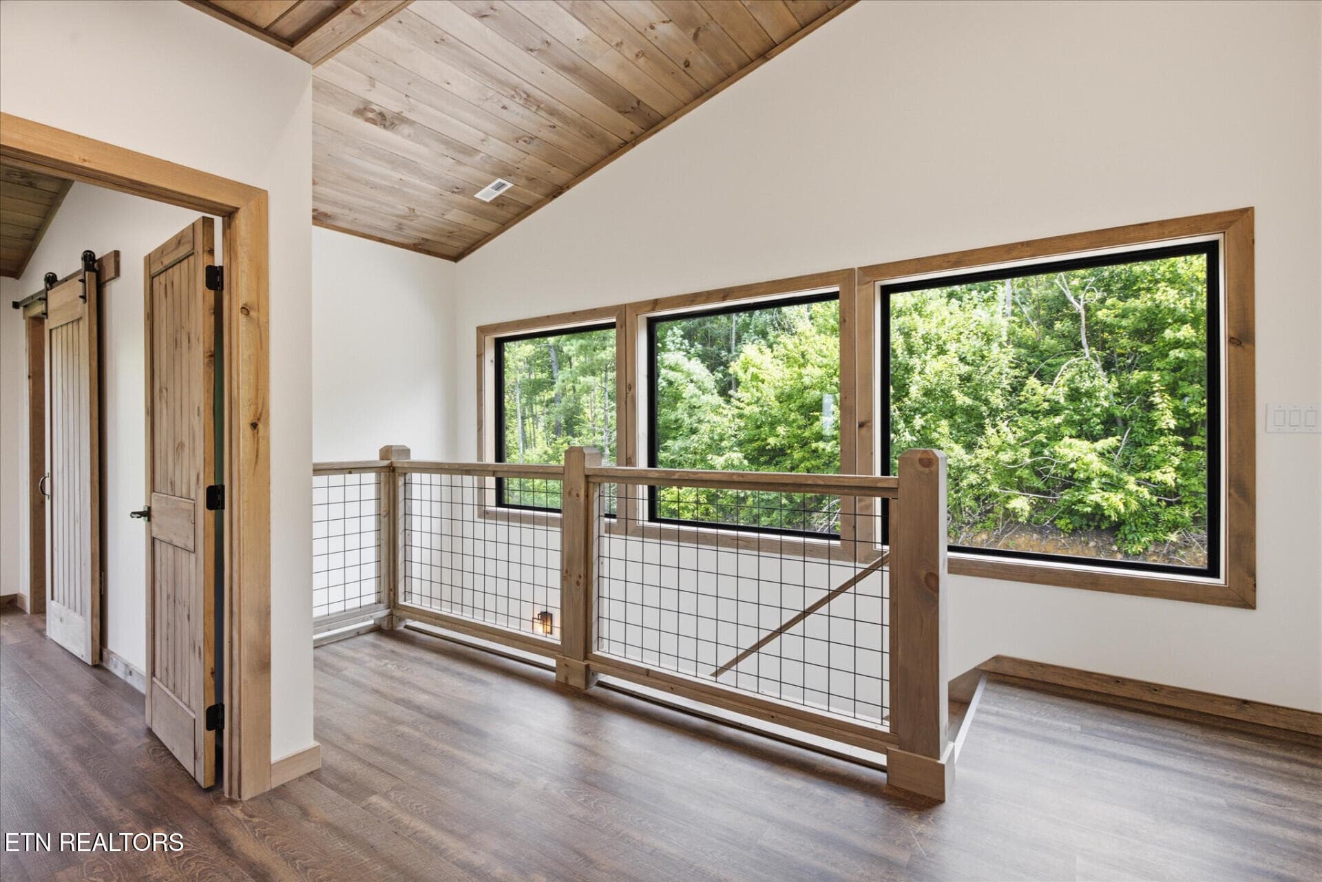 2046SpurlingRd_71037_29 - 2046 Spurling Rd, Sevierville, TN 37862