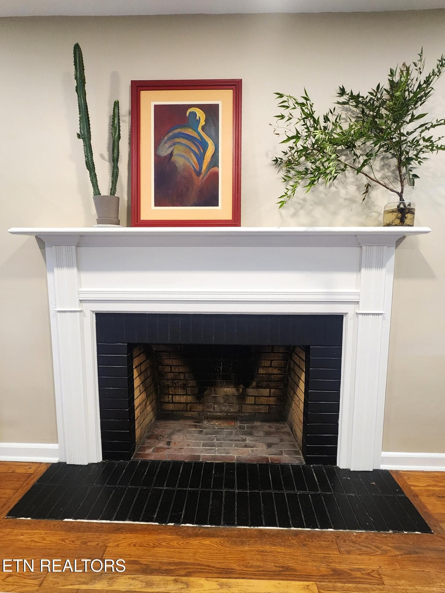 wood burning fireplace - 1701 Highland Drive, Knoxville, TN 37918, Knoxville
