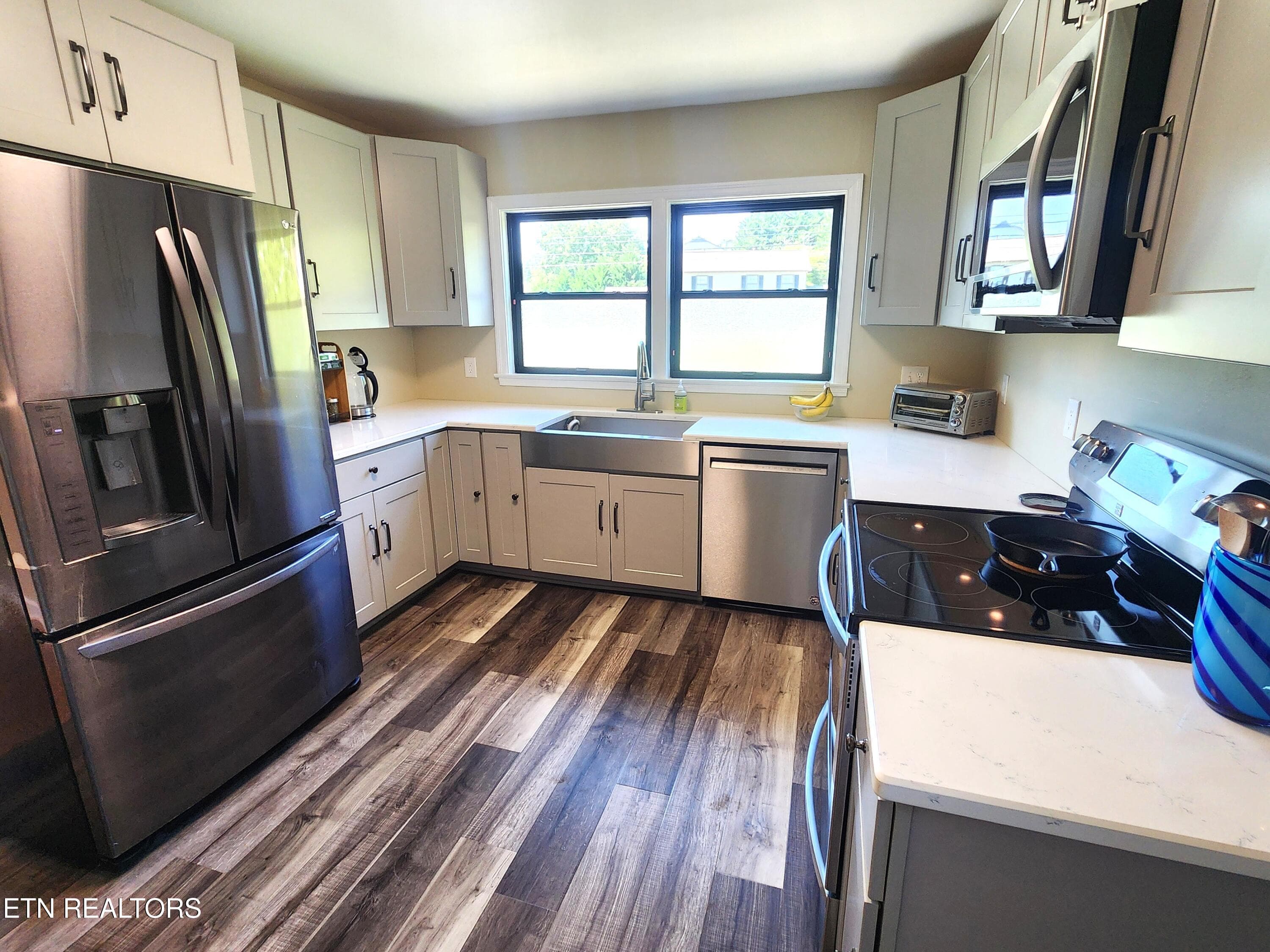 1000047491 (002) - 1701 Highland Drive, Knoxville, TN 37918, Knoxville