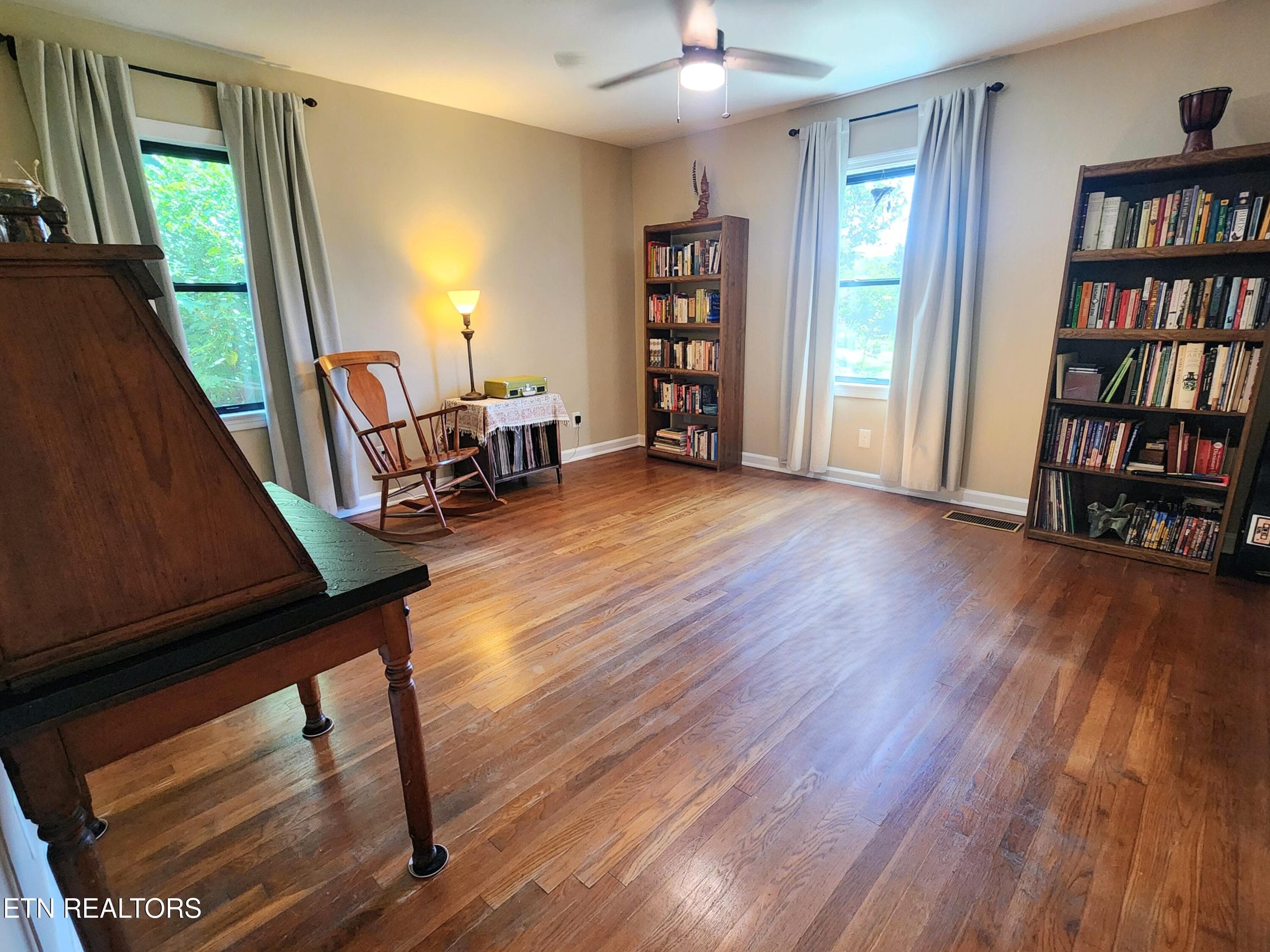 2nd bedroom - 1701 Highland Drive, Knoxville, TN 37918, Knoxville