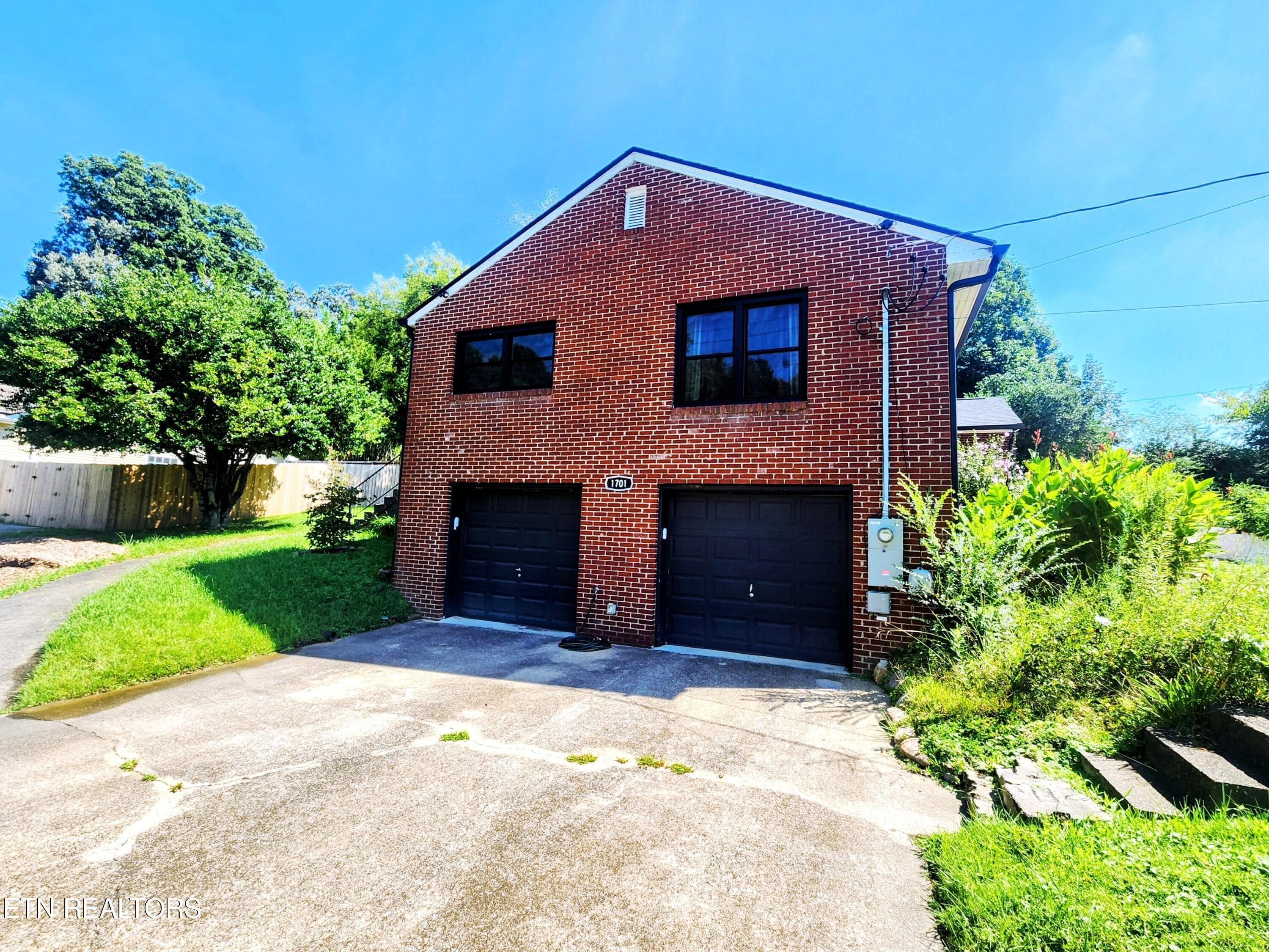 2 car garage - 1701 Highland Drive, Knoxville, TN 37918, Knoxville