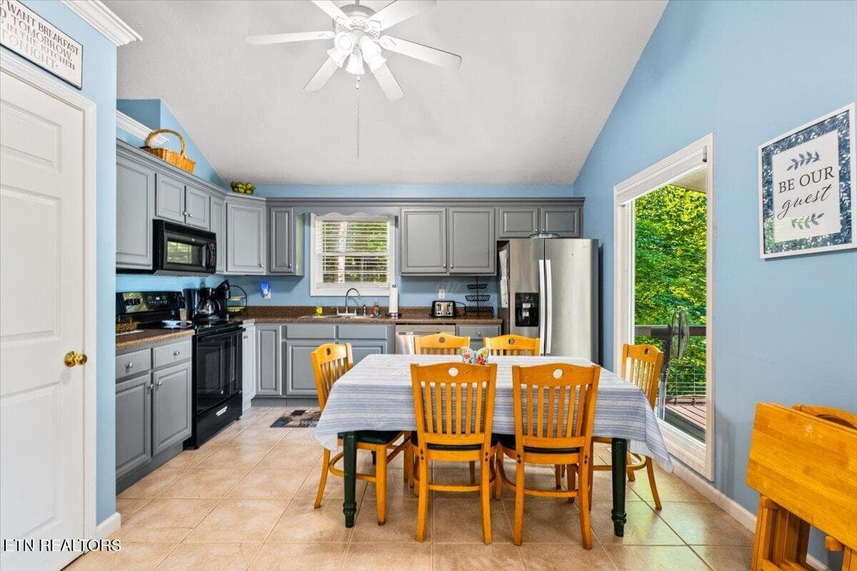 15-762 Hiwassee Dr - 762 Hiwassee Drive, Jacksboro, TN 37757