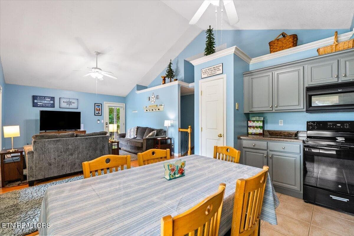 19-762 Hiwassee Dr - 762 Hiwassee Drive, Jacksboro, TN 37757
