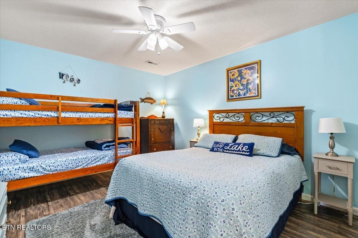 40-762 Hiwassee Dr - 762 Hiwassee Drive, Jacksboro, TN 37757