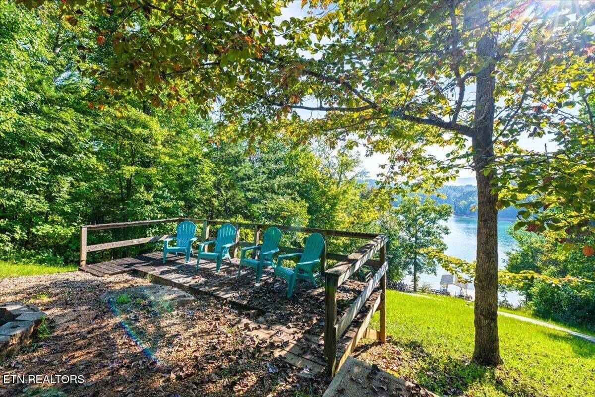 50-762 Hiwassee Dr - 762 Hiwassee Drive, Jacksboro, TN 37757