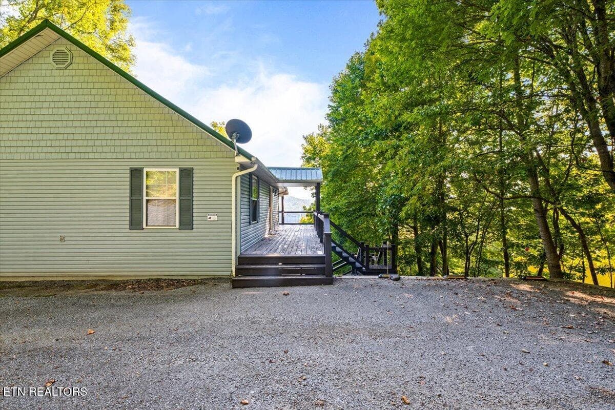 54-762 Hiwassee Dr - 762 Hiwassee Drive, Jacksboro, TN 37757