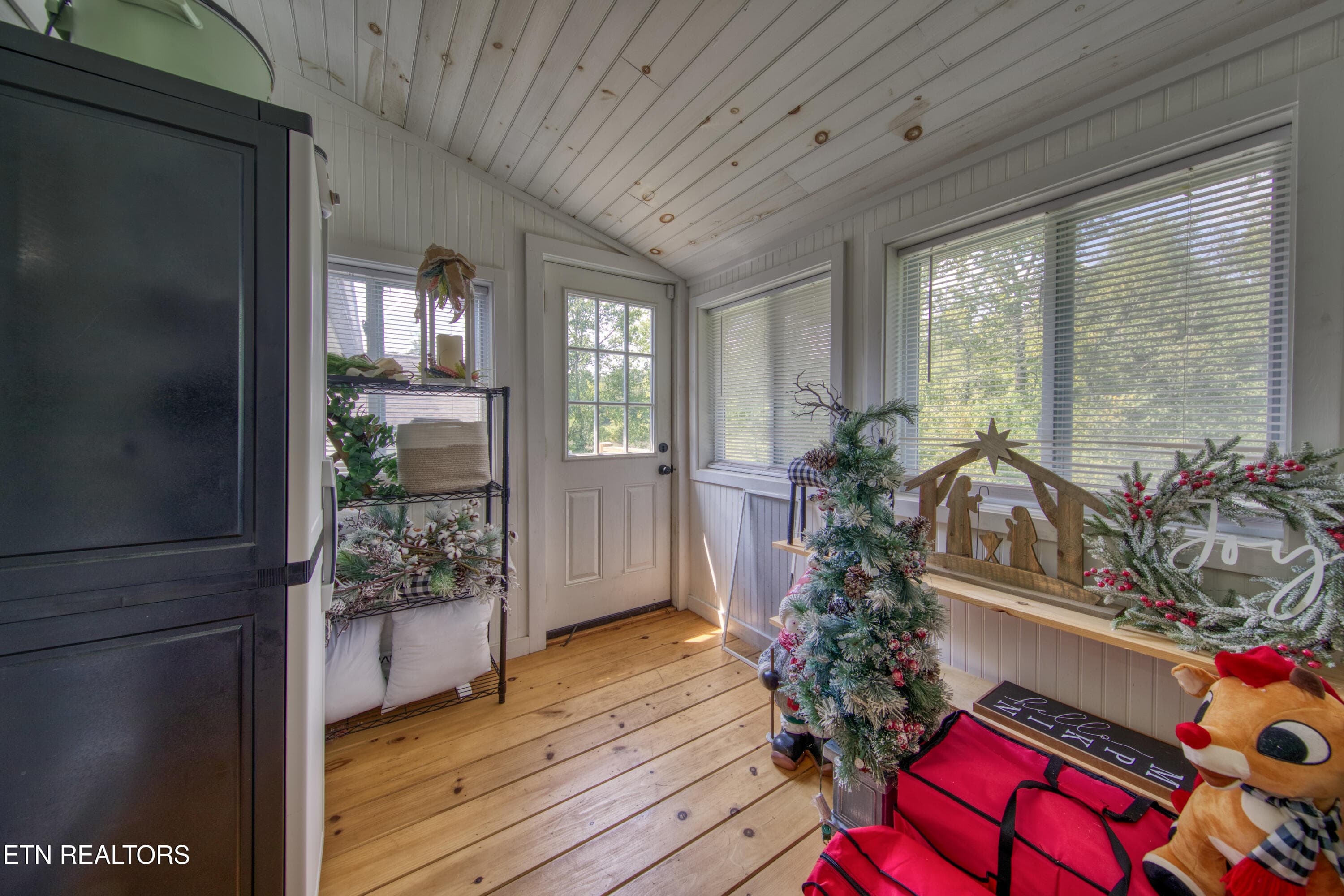 0H3A2506_78 - 7804 Sevierville Pike, Knoxville, TN 37920