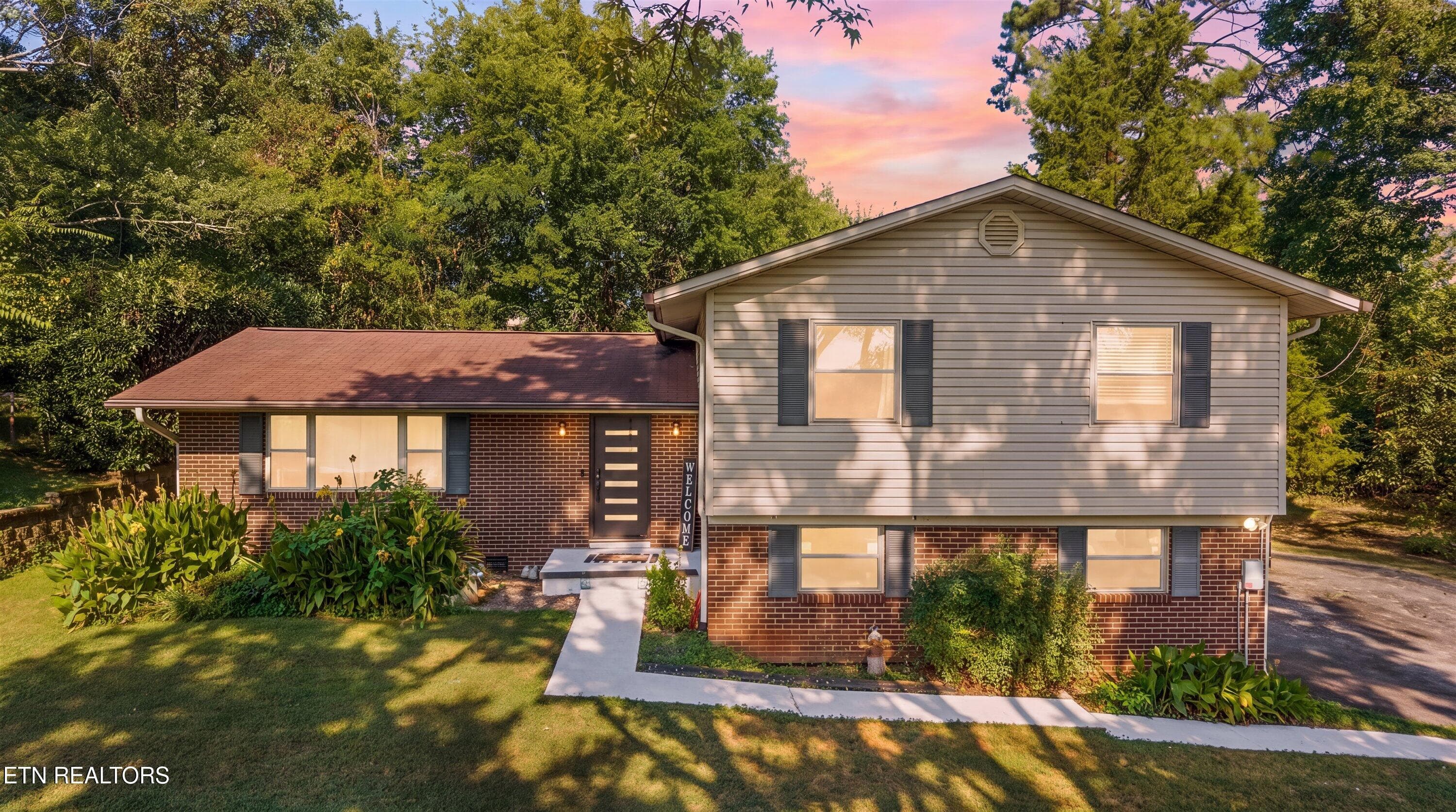 02-VT - 717 Schenley Rd, Knoxville, TN 37923
