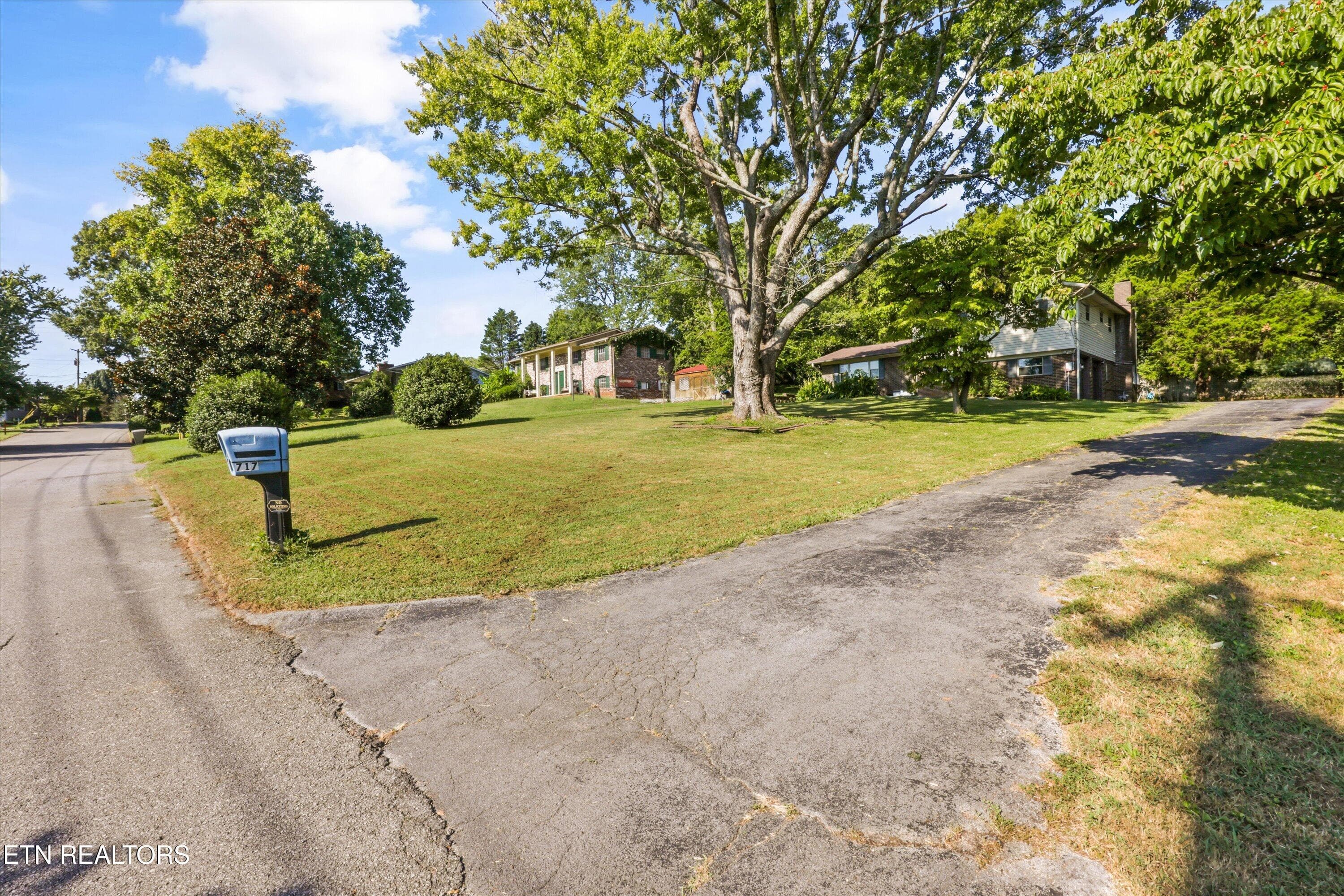 04-717 Schenley Rd 39 - 717 Schenley Rd, Knoxville, TN 37923