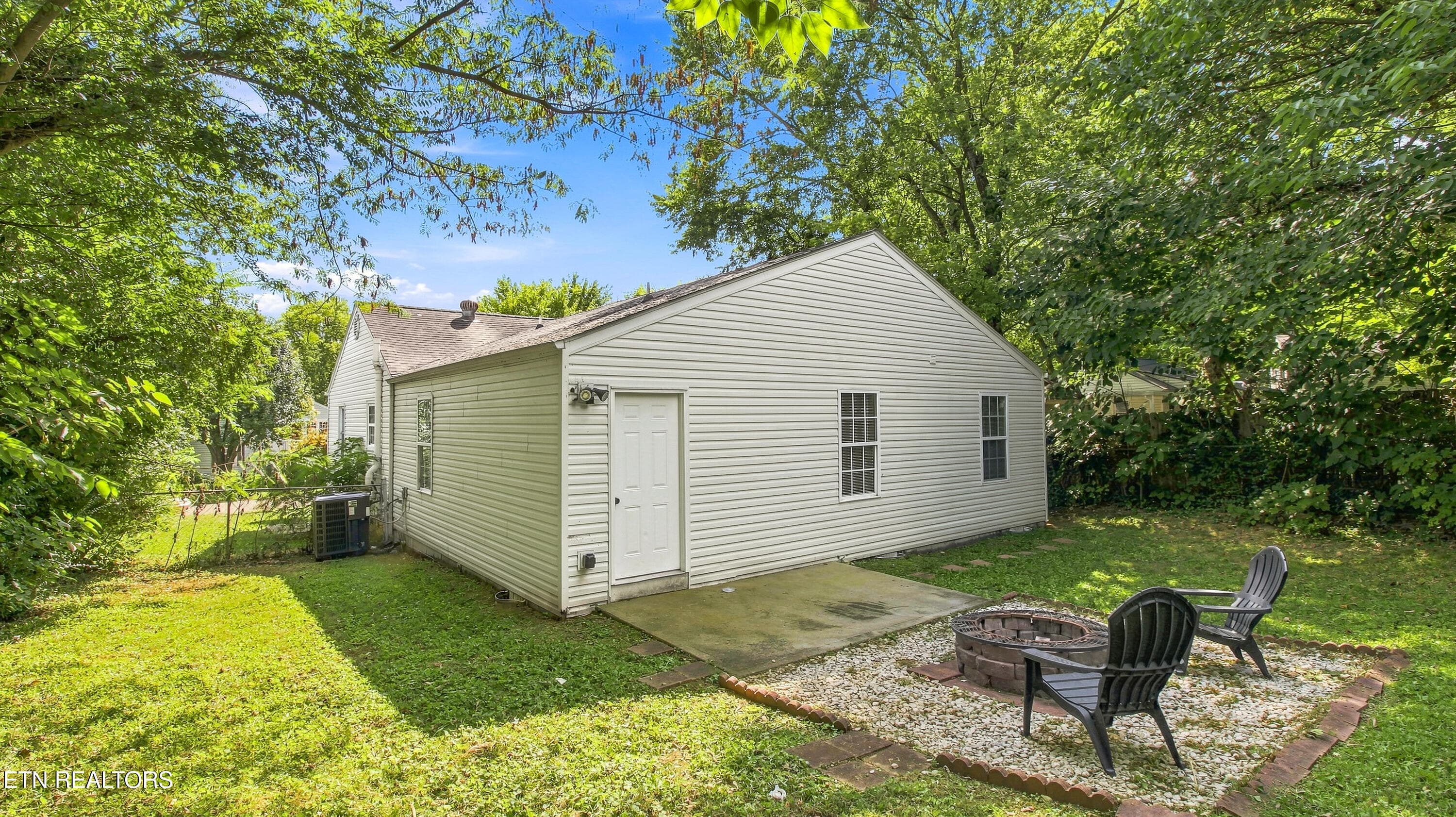 boxwood-40 - 2340 Boxwood Lane, Knoxville, TN 37917
