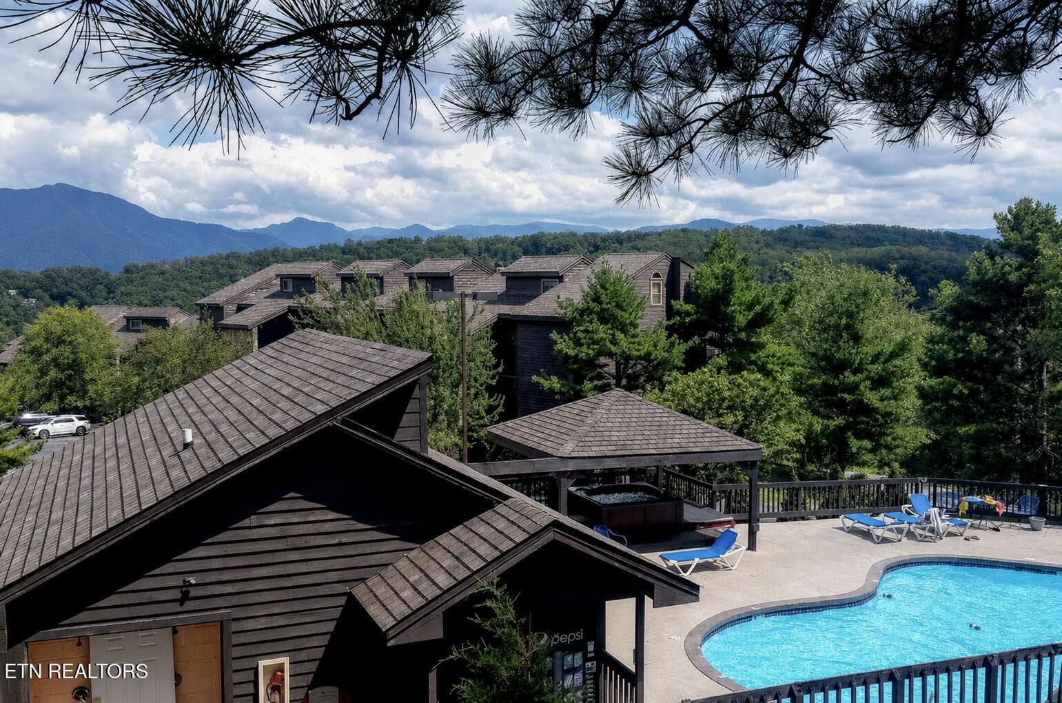 98c869d4-ba9a-4a19-97e8-0eec7d7e7626 - 1380 Ski View Drive APT 1205, Gatlinburg, TN 37738