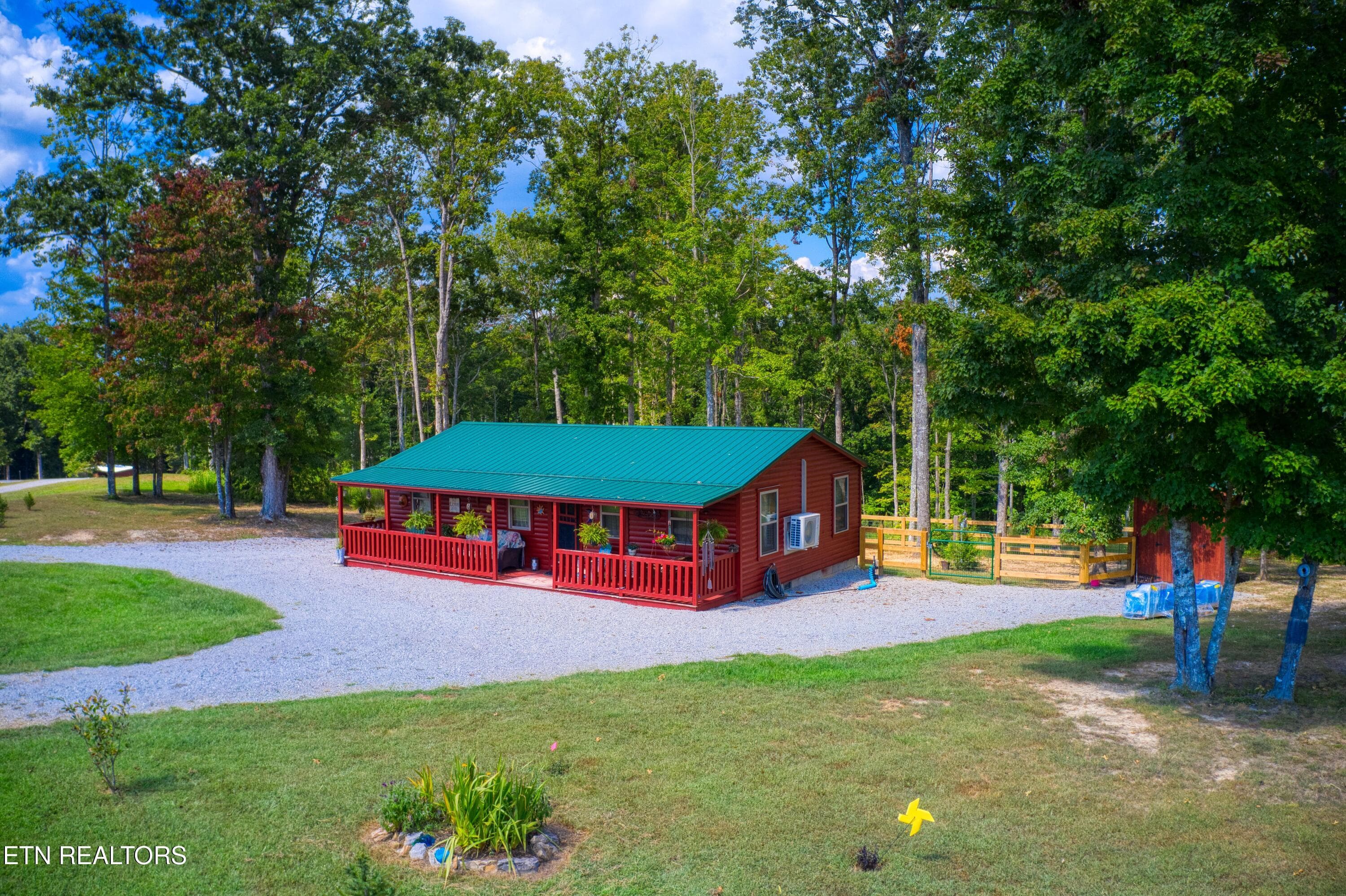 DJI_0366 - 706 End Of Trail Lane, Allardt, TN 38504