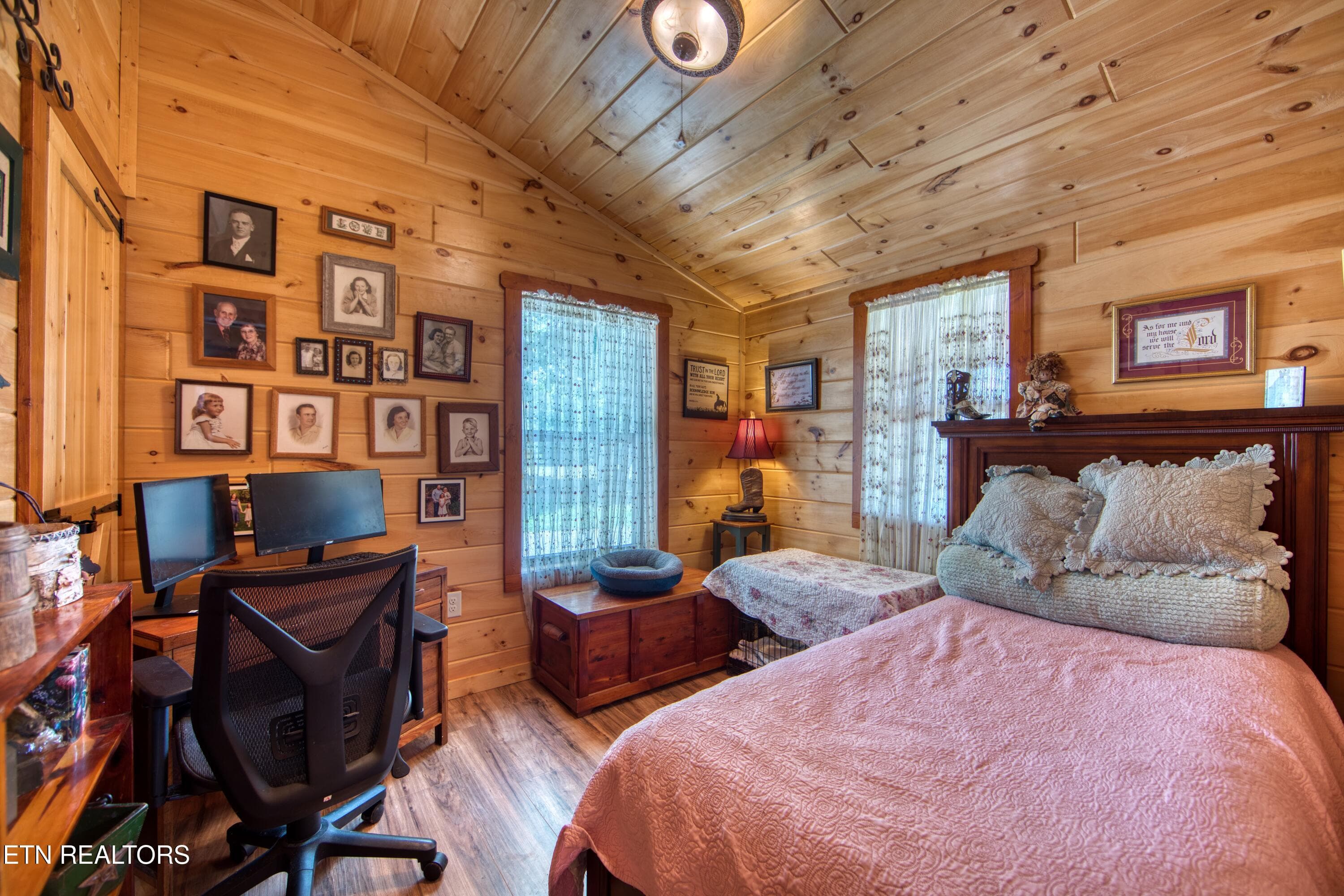 EK3A0051 - 706 End Of Trail Lane, Allardt, TN 38504