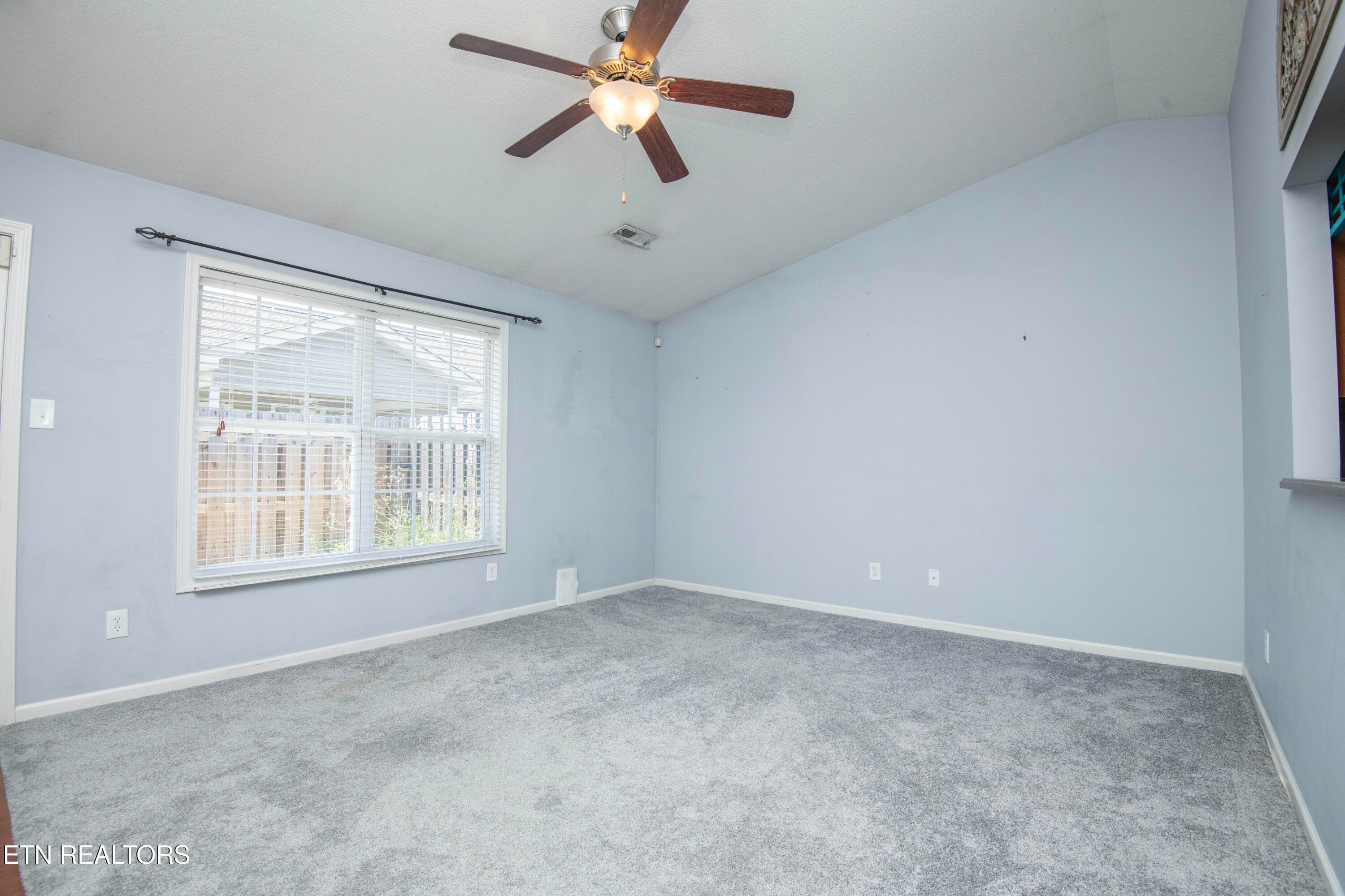 Living room - 5141 Spring Petal Way 16, Knoxville, TN 37912