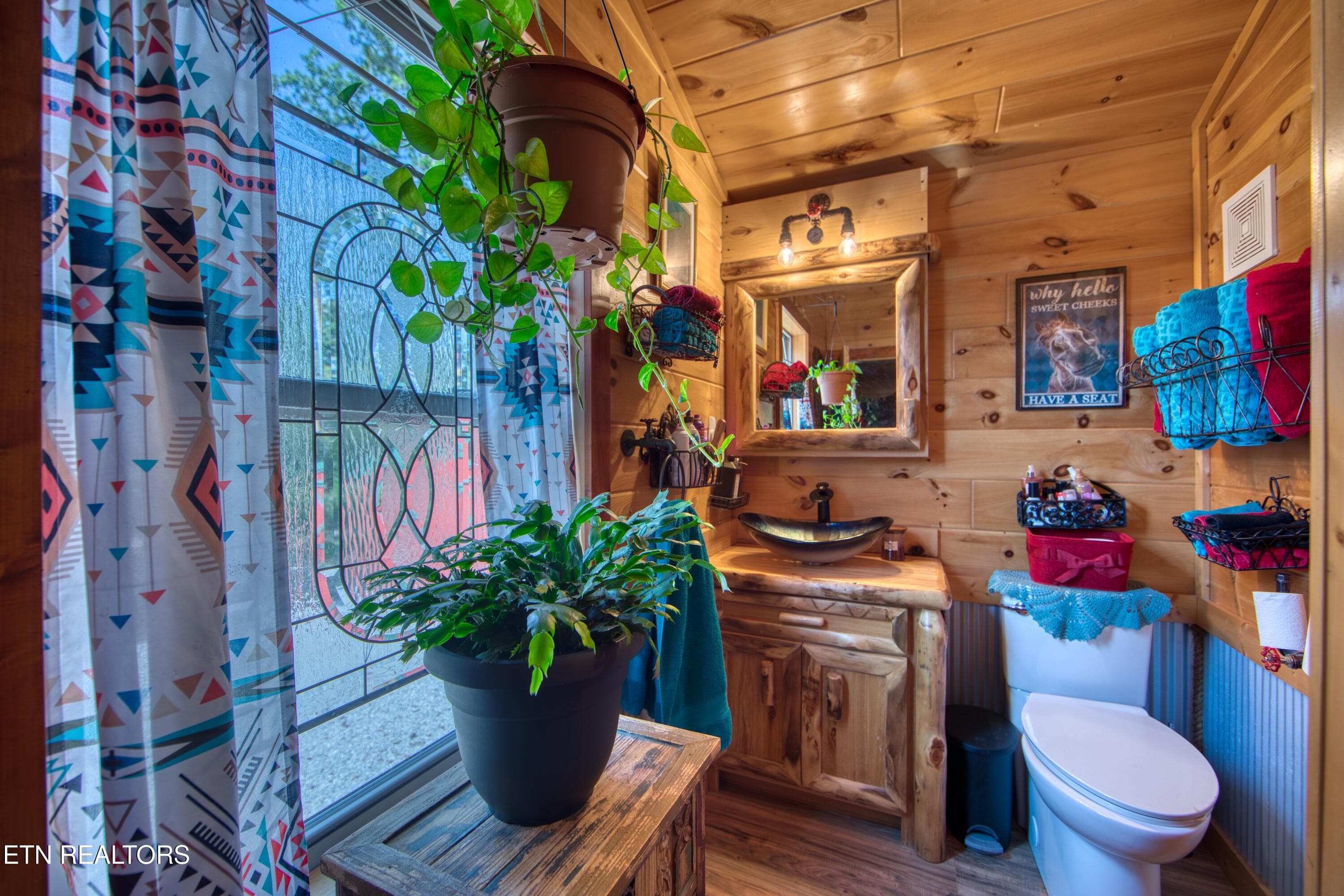 EK3A0087 - 706 End Of Trail Lane, Allardt, TN 38504