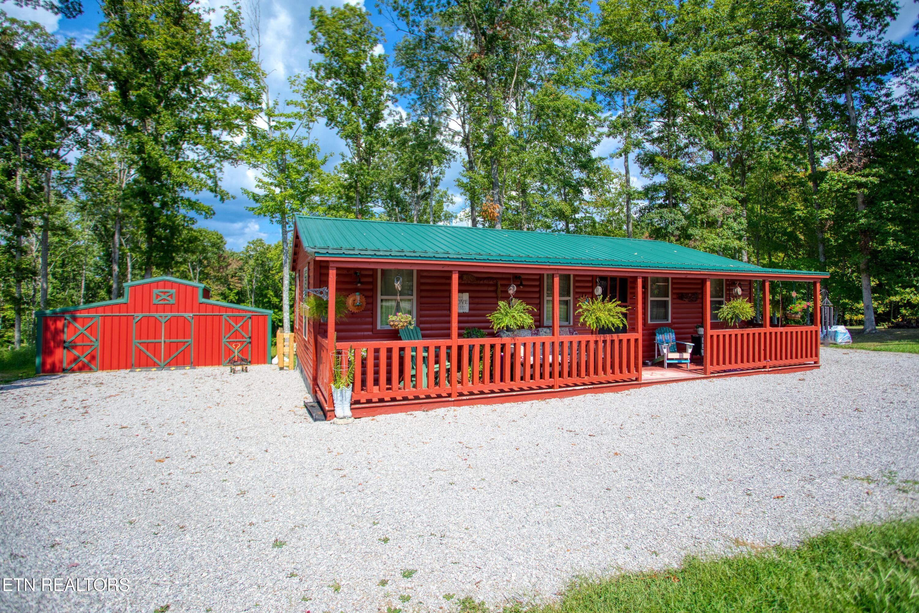 EK3A0133 - 706 End Of Trail Lane, Allardt, TN 38504