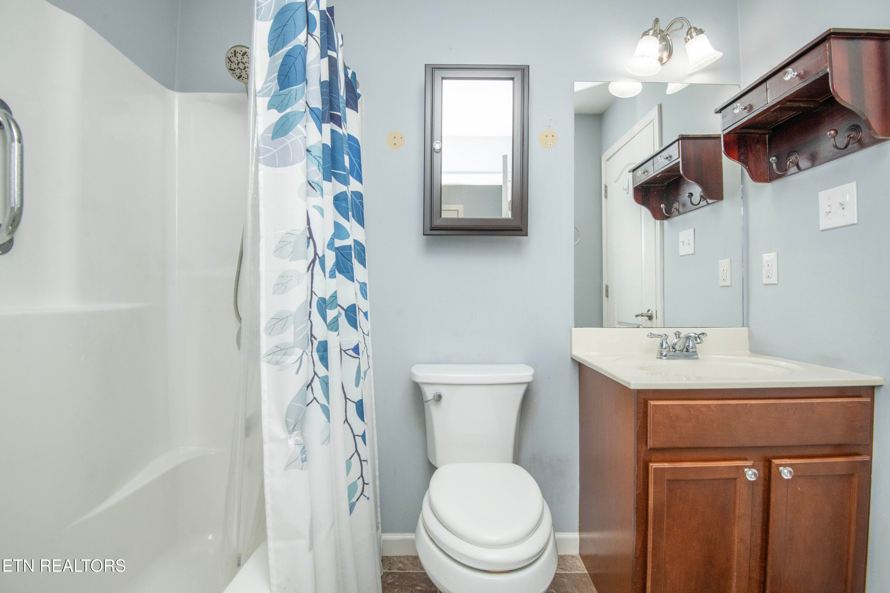 Front bathroom - 5141 Spring Petal Way 16, Knoxville, TN 37912