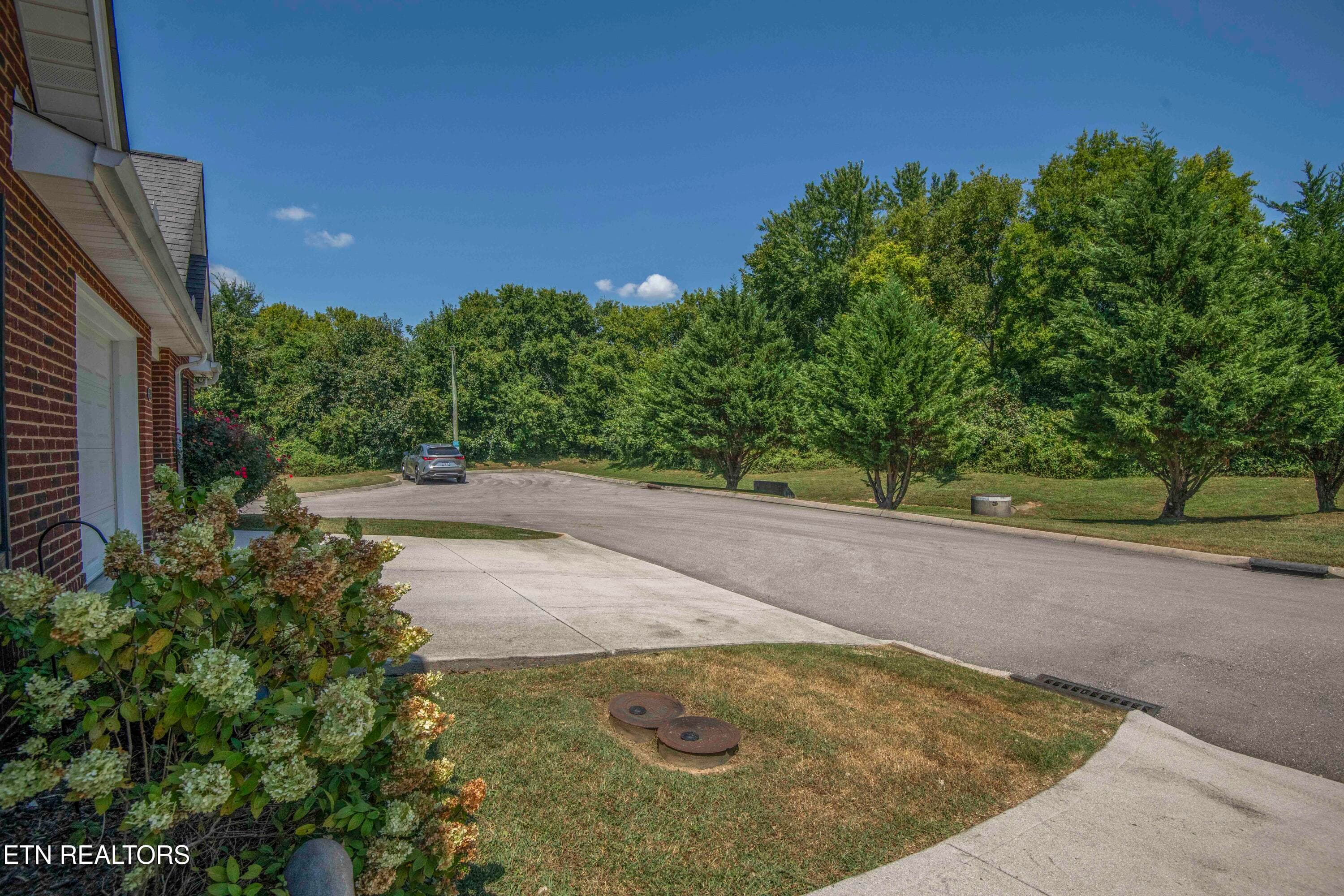 View of the end of this street. - 5141 Spring Petal Way 16, Knoxville, TN 37912