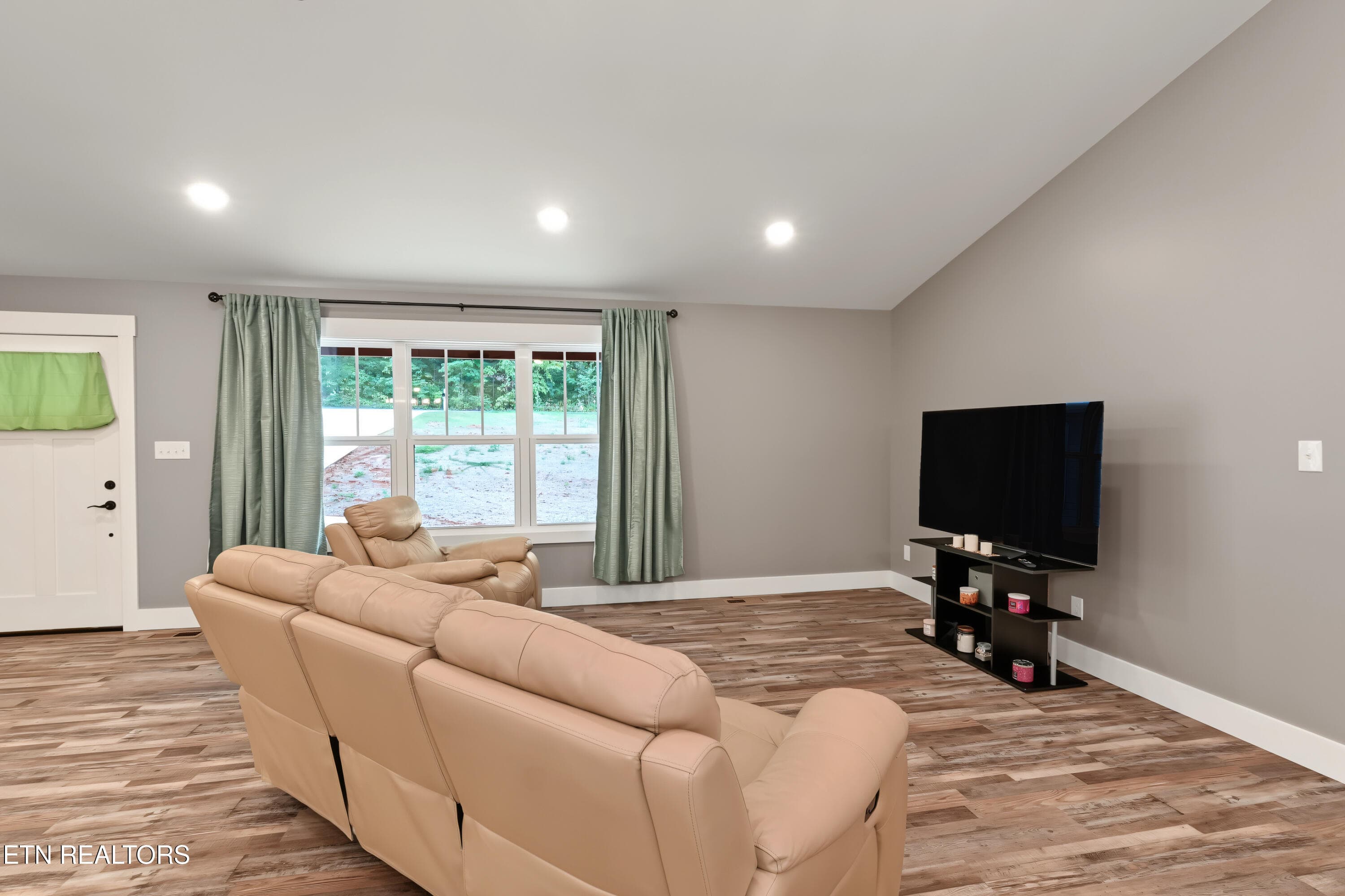 DSC08279-2 - 6221 Bingham Lane, Maryville, TN 37801
