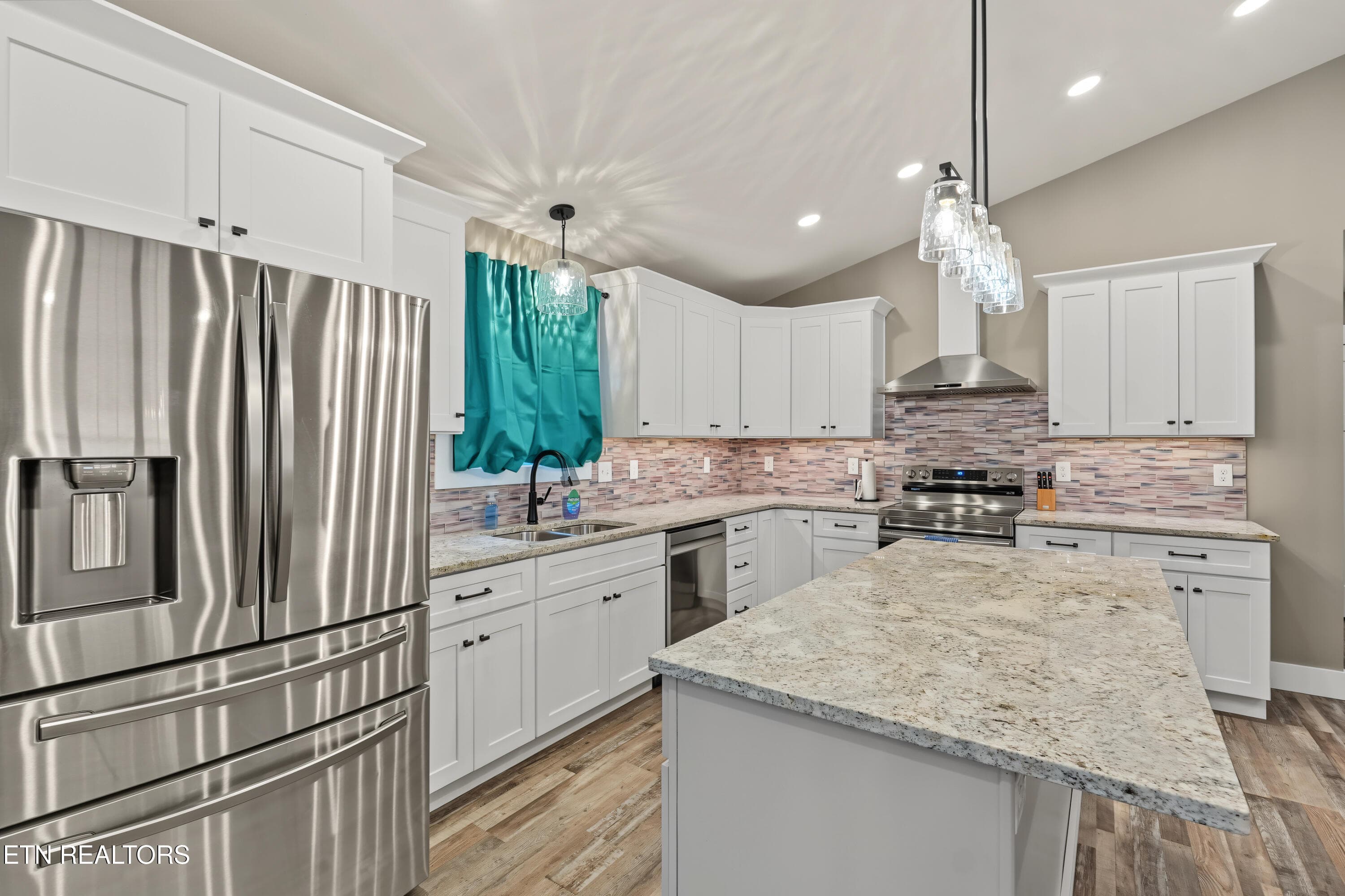DSC08289-2 - 6221 Bingham Lane, Maryville, TN 37801