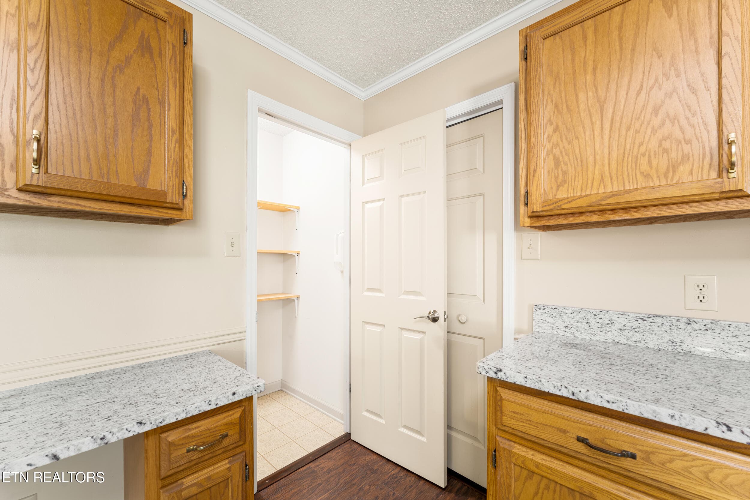 828 beanstalk rd-24 - 810 Highland Drive 604, Knoxville, TN 37912