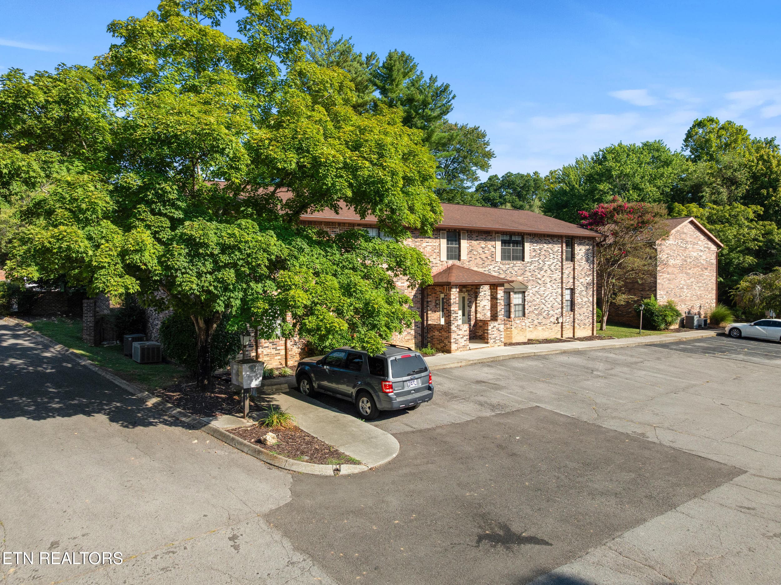 828 beanstalk rd-28 - 810 Highland Drive 604, Knoxville, TN 37912