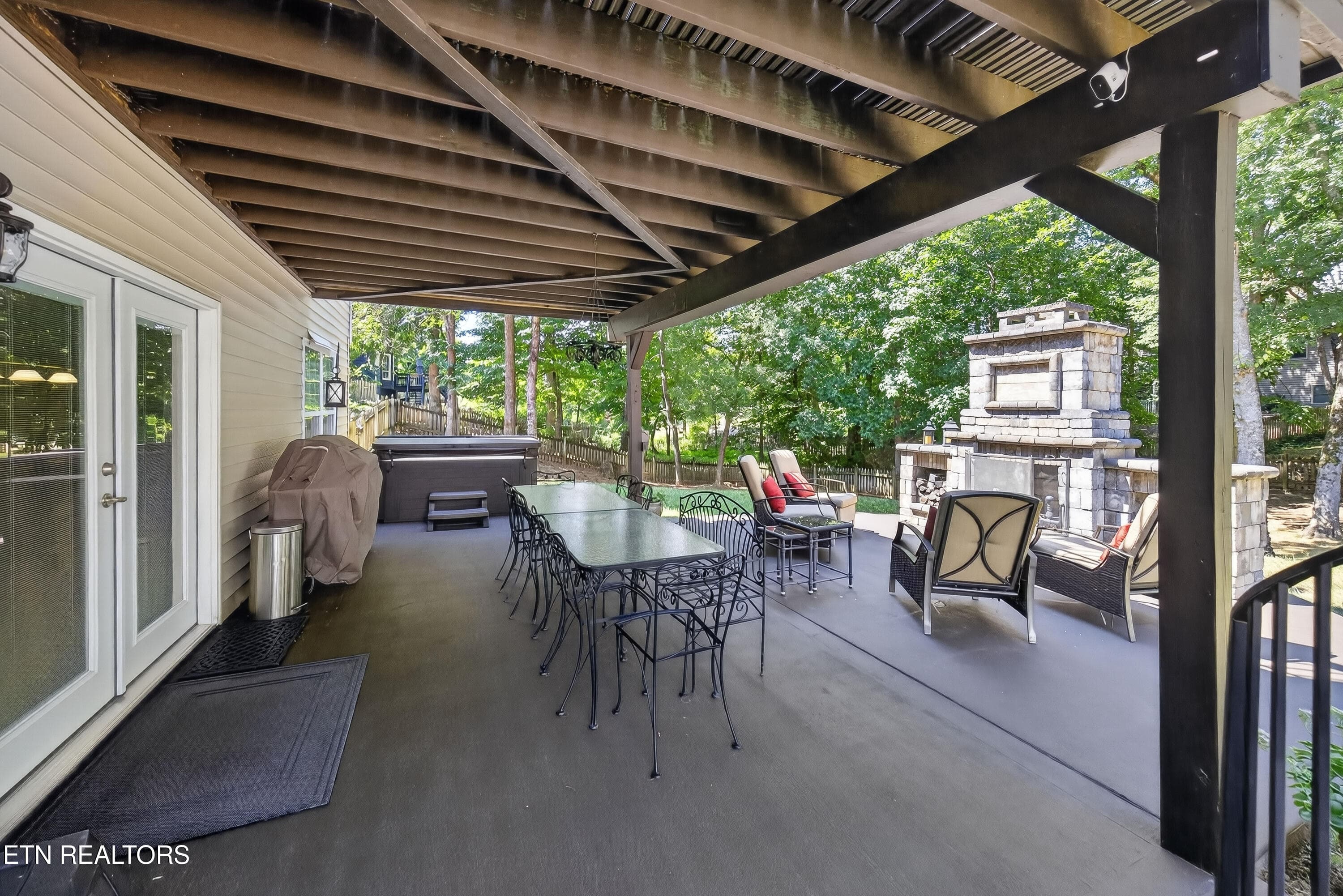 Back Patio - 8821 Nubbin Ridge Rd, Knoxville, TN 37923