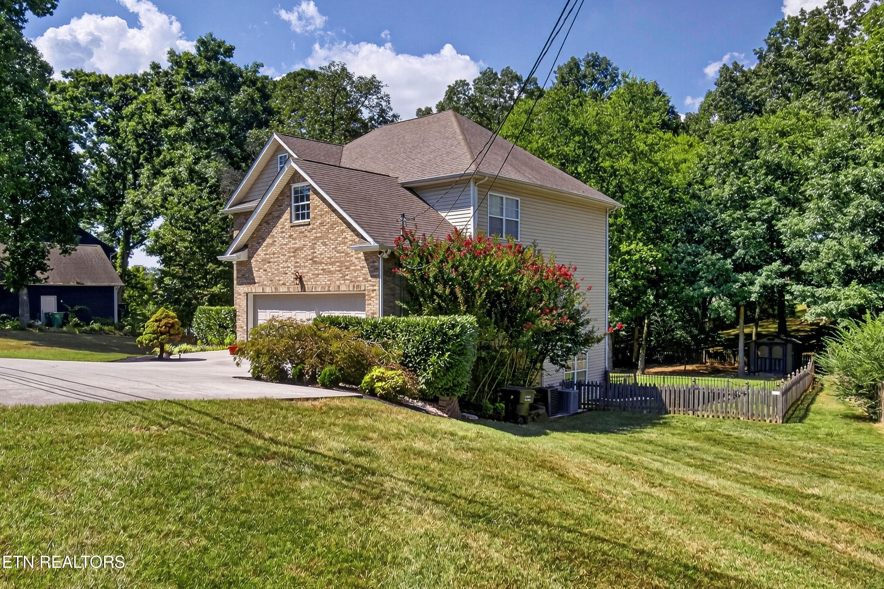 Side View - 8821 Nubbin Ridge Rd, Knoxville, TN 37923