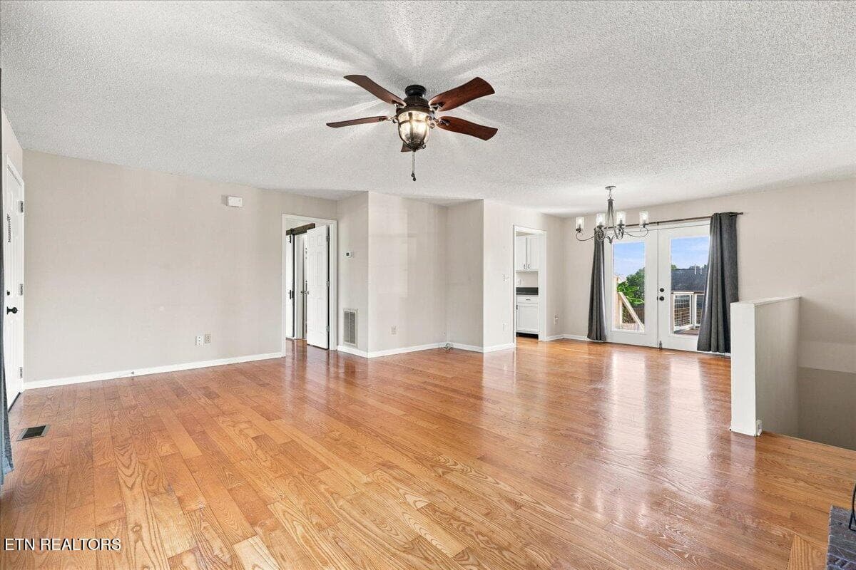 Hardwoods Throughout - 306 Woodsboro Lane, Maryville, TN 37804