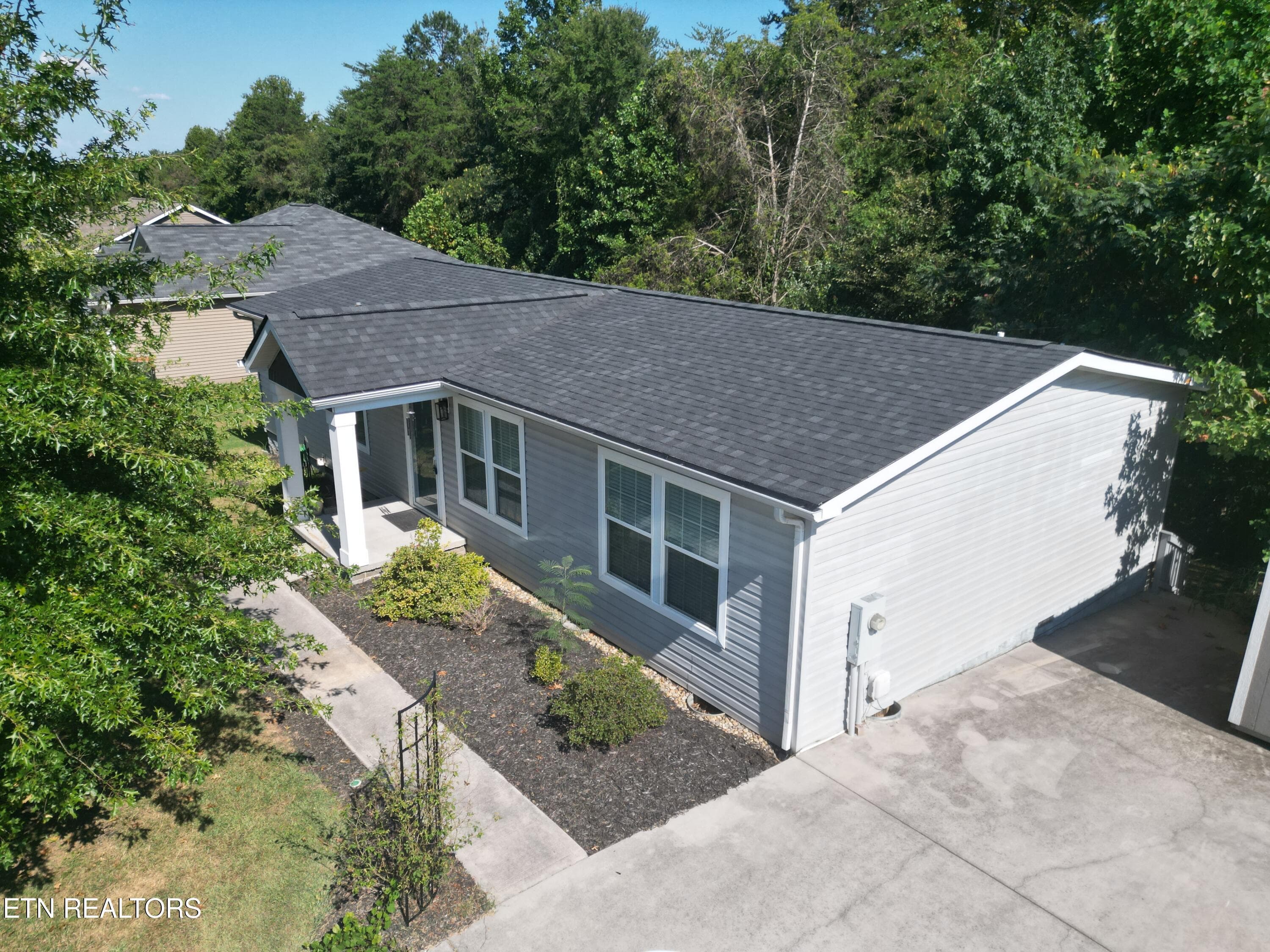 400 Contentment Lane, Knoxville, TN 37920