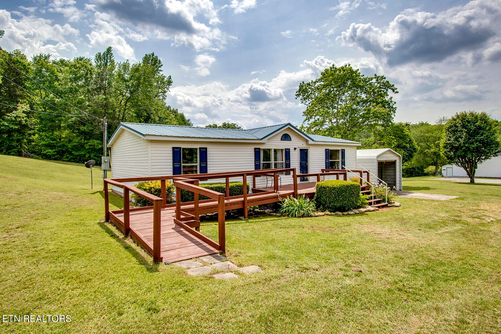 03_EucheeRoad_1725_FrontLeft-Ramp - 1725 Euchee Rd, Ten Mile, TN 37880