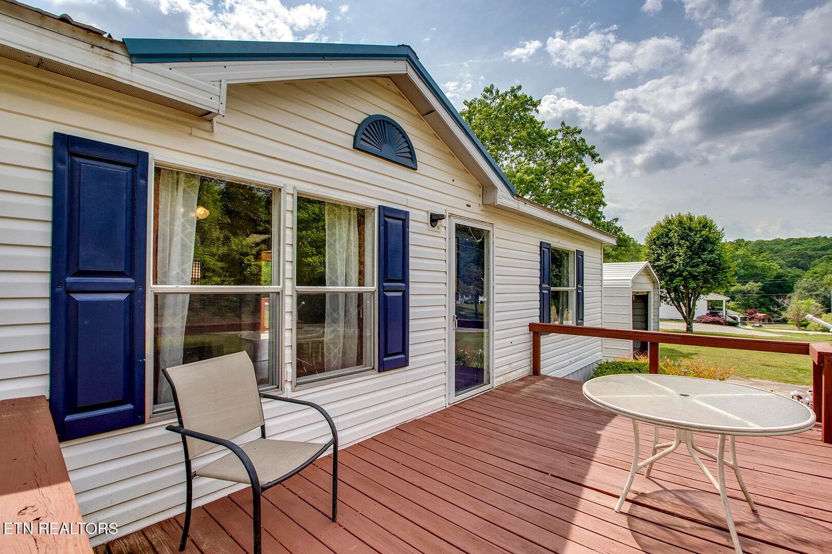 04_EucheeRoad_1725_FrontDeck01 - 1725 Euchee Rd, Ten Mile, TN 37880