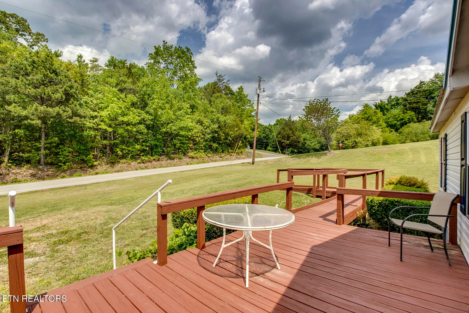 05_EucheeRoad_1725_FrontDeck02 - 1725 Euchee Rd, Ten Mile, TN 37880