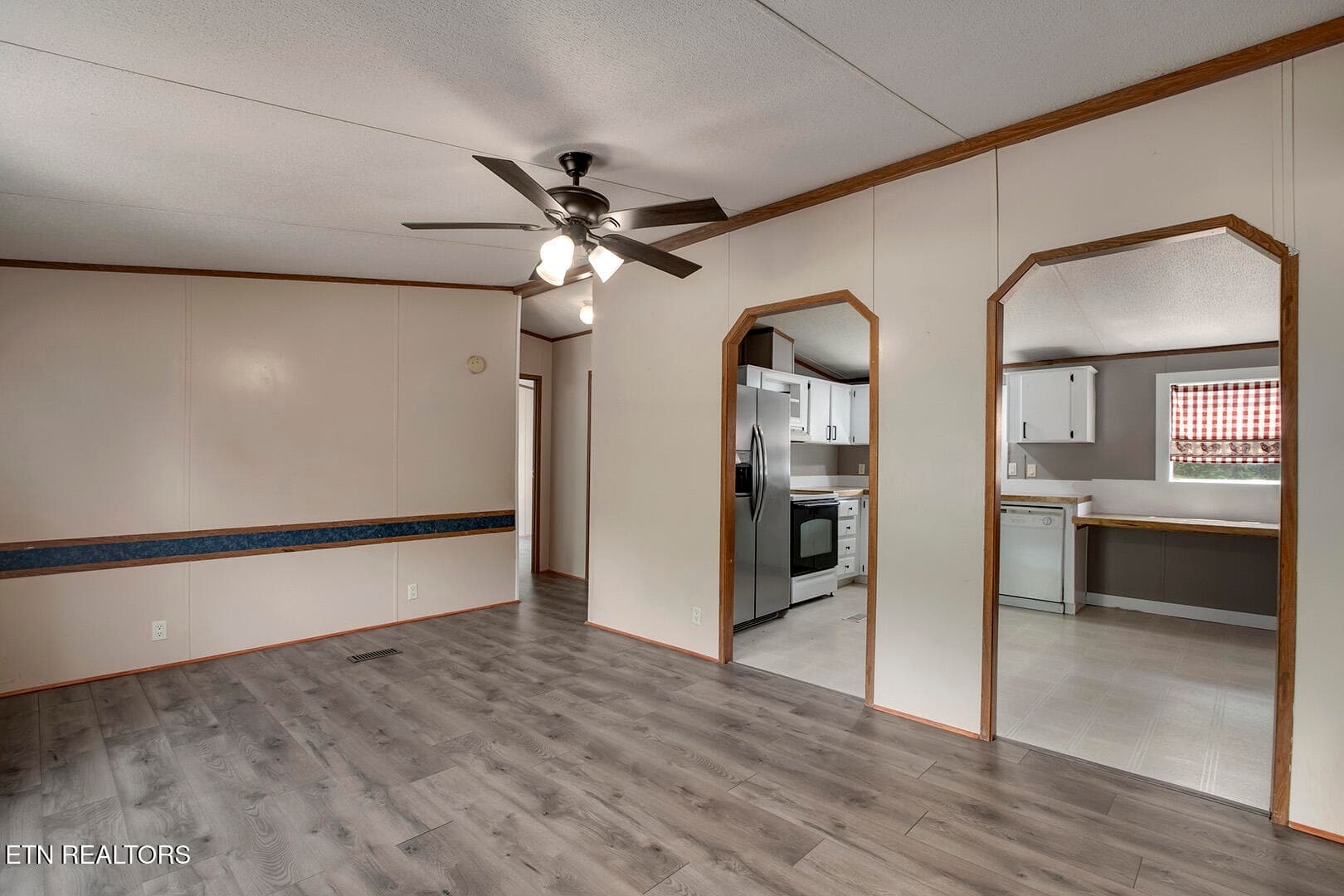 08_EucheeRoad_1725_Living01 - 1725 Euchee Rd, Ten Mile, TN 37880