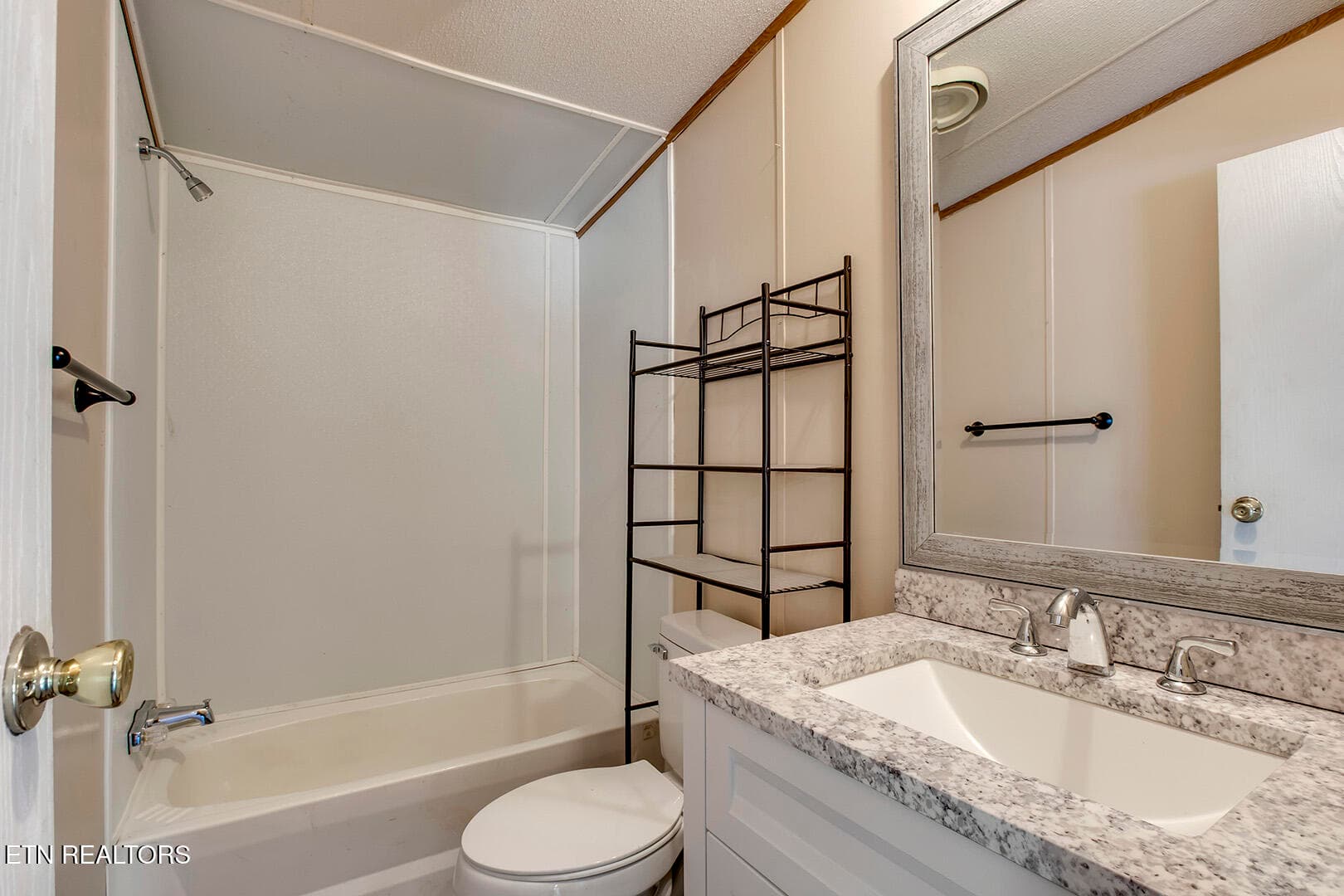 26_EucheeRoad_1725_GuestBath - 1725 Euchee Rd, Ten Mile, TN 37880