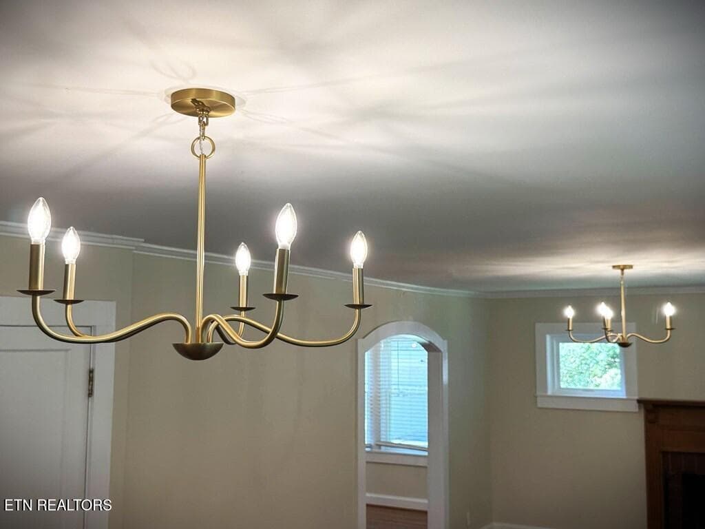 chandelier - 710 Rickman Rd, Livingston, TN 38570, Livingston