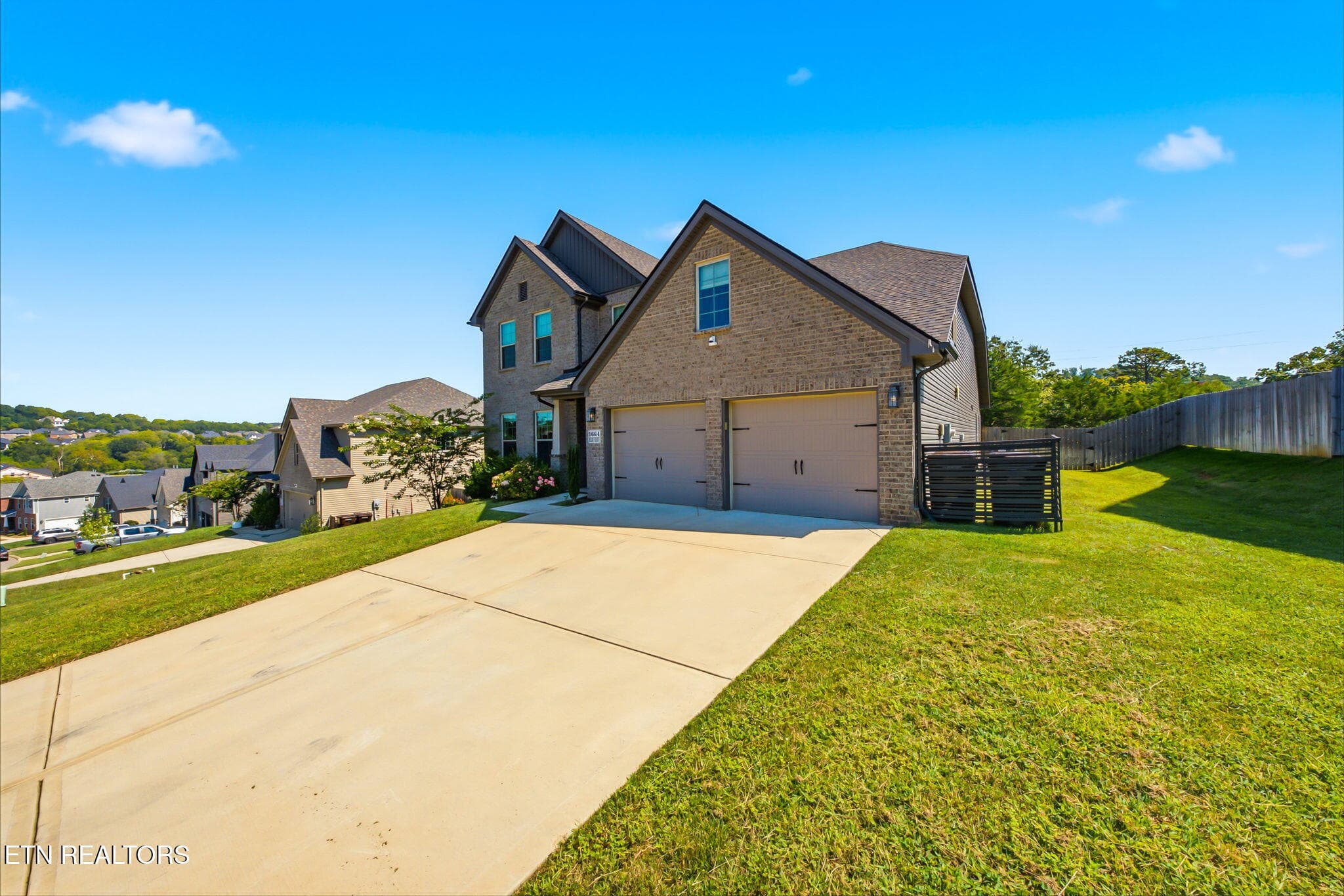 2-web-or-mls-1664-Hickory-Reserve-Rd-Kno - 1664 Hickory Reserve Rd, Knoxville, TN 37932